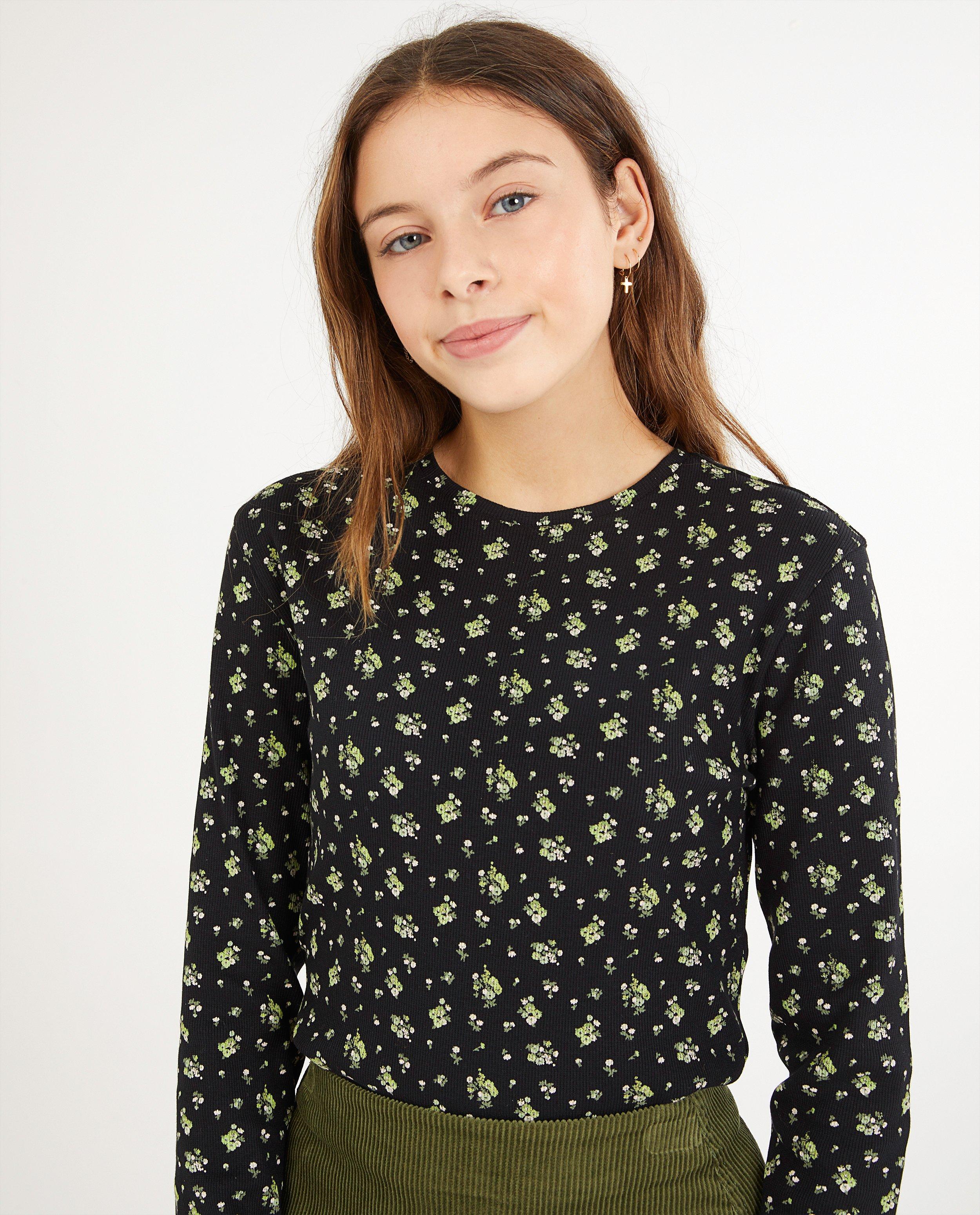 T-shirts - 