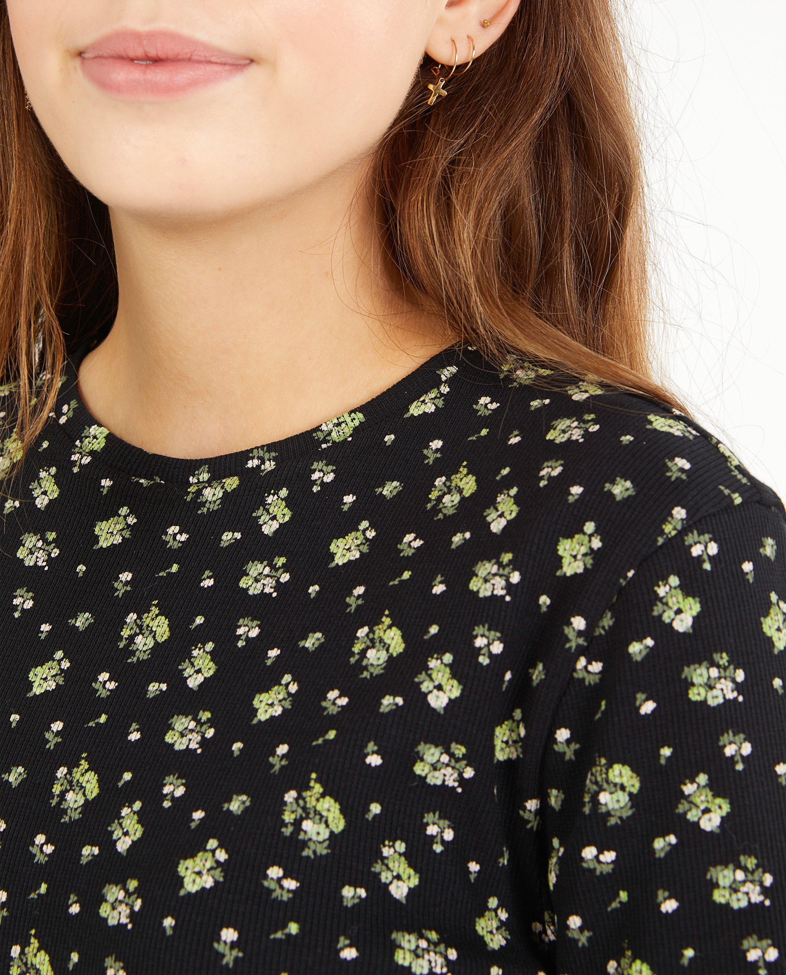 T-shirts - 