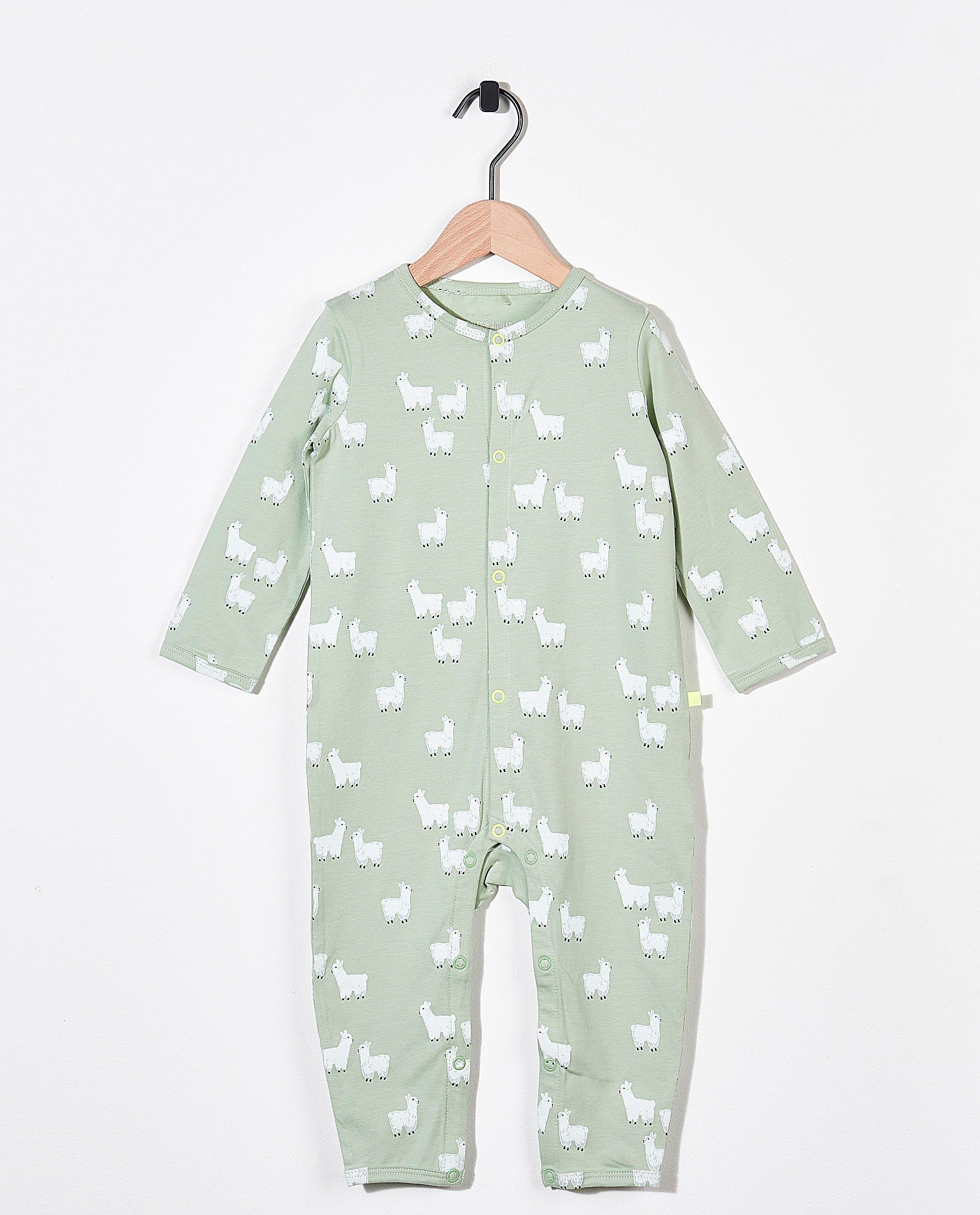 Lichtgroene pyjama van biokatoen - met allover lamaprint - Cuddles and Smiles