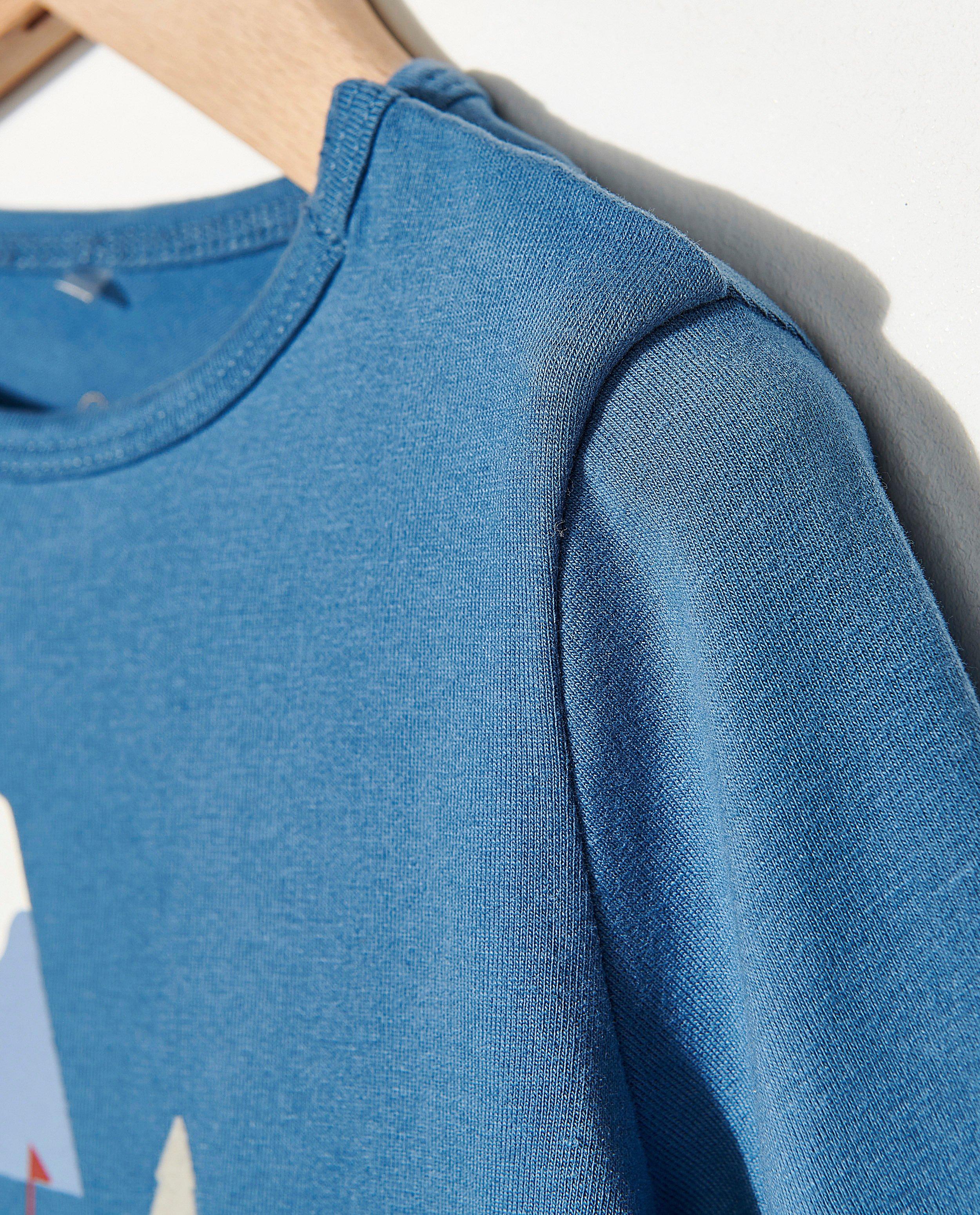 T-shirts - 