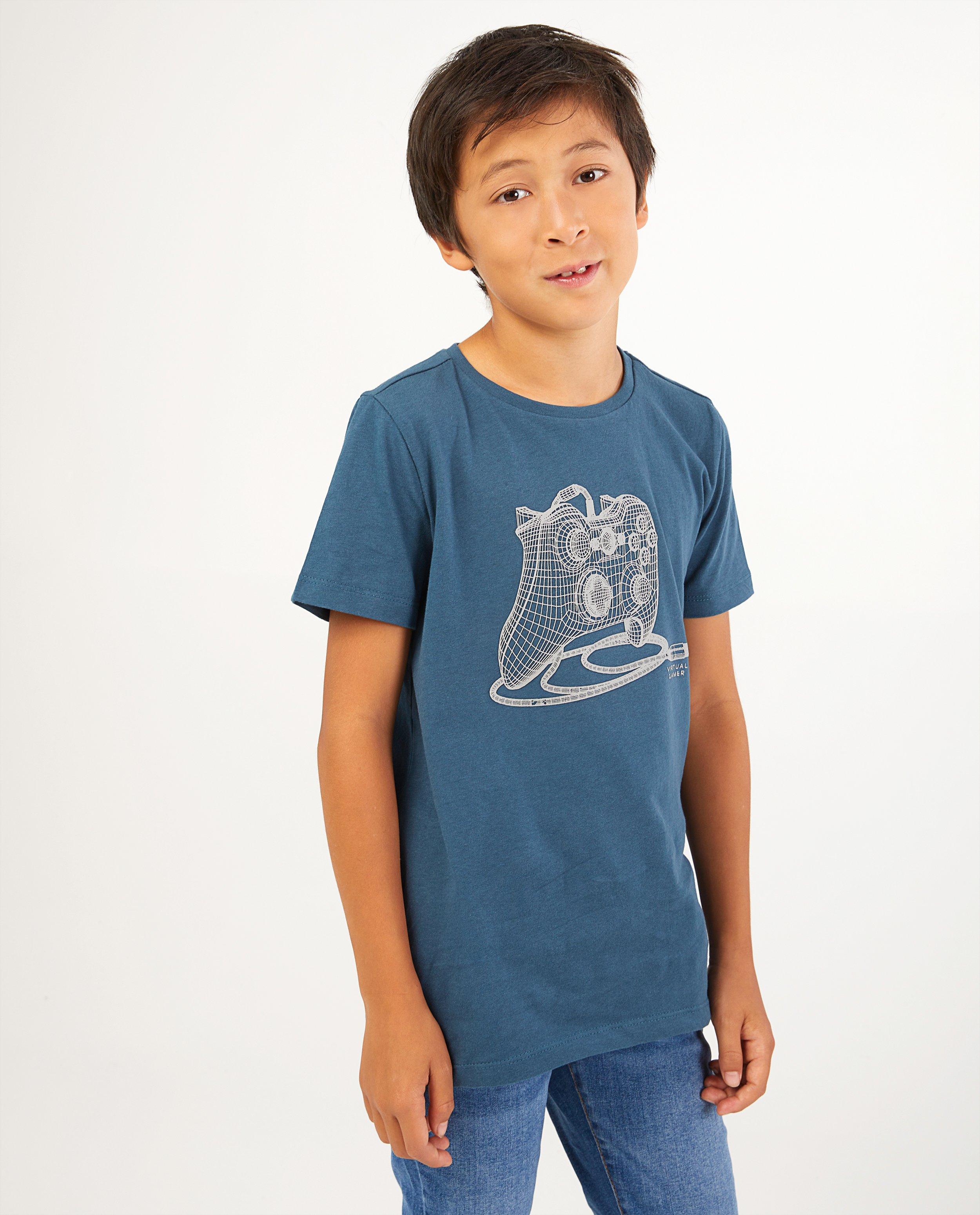 T-shirts - 