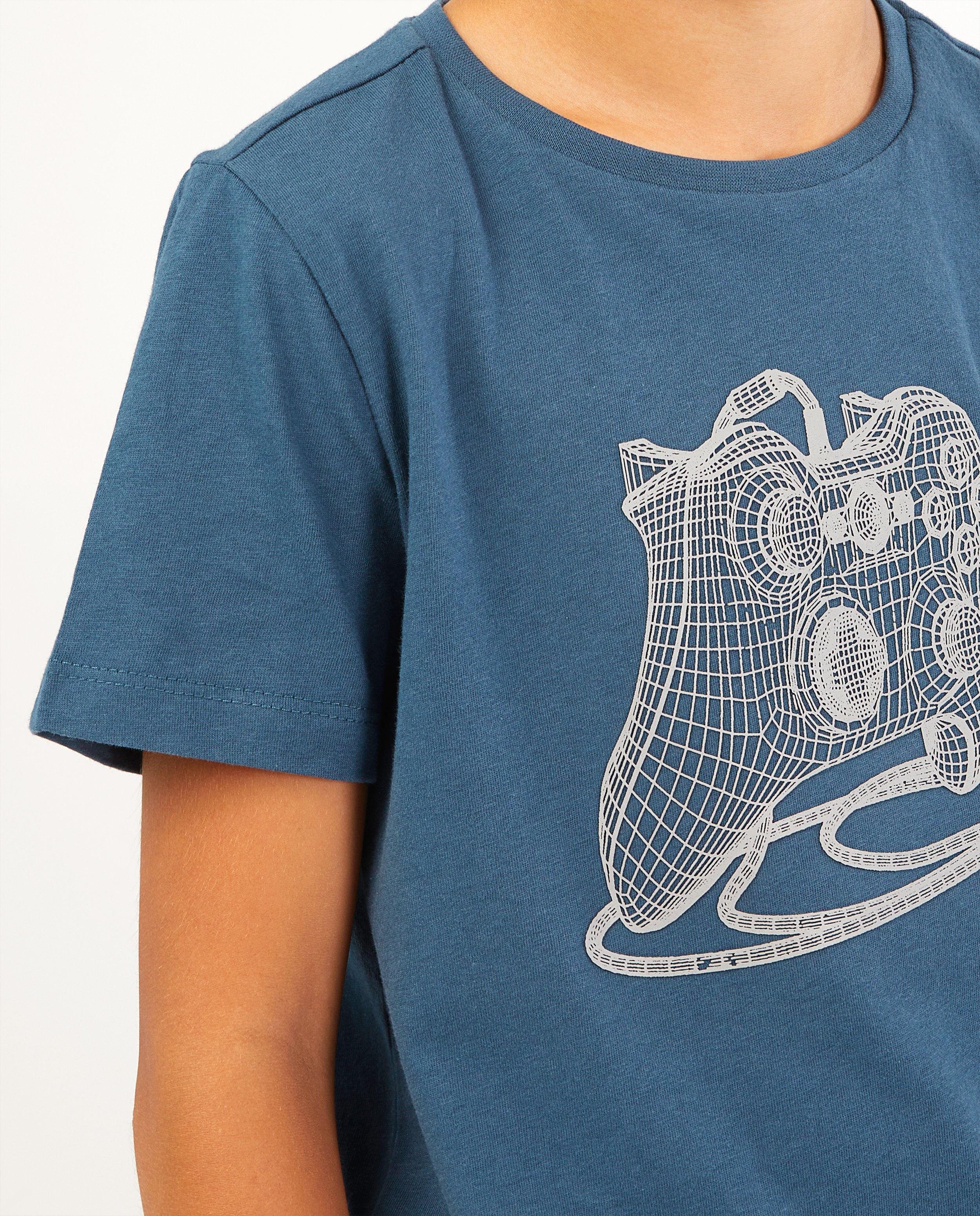 T-shirts - 