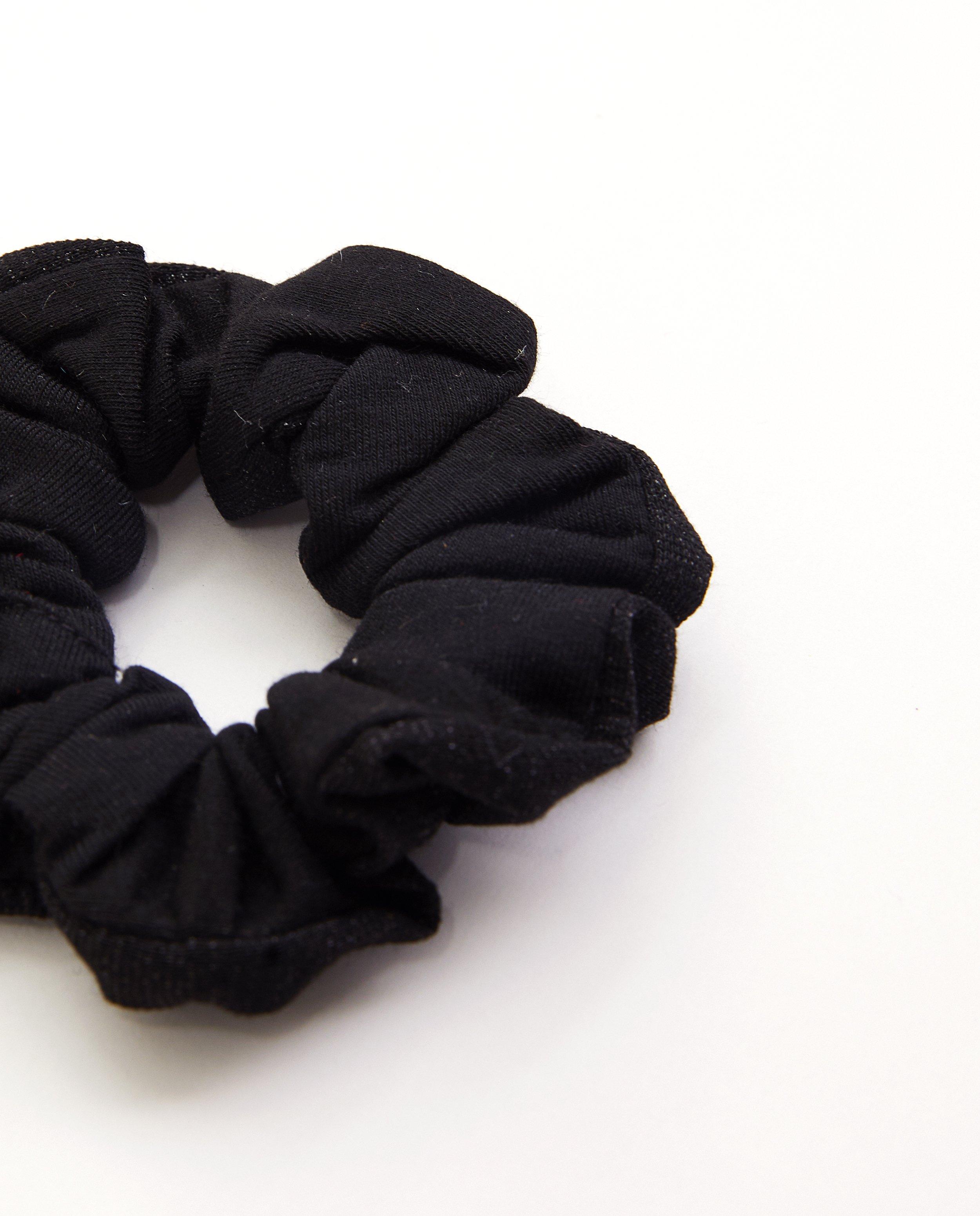 Breigoed - Zwarte scrunchie