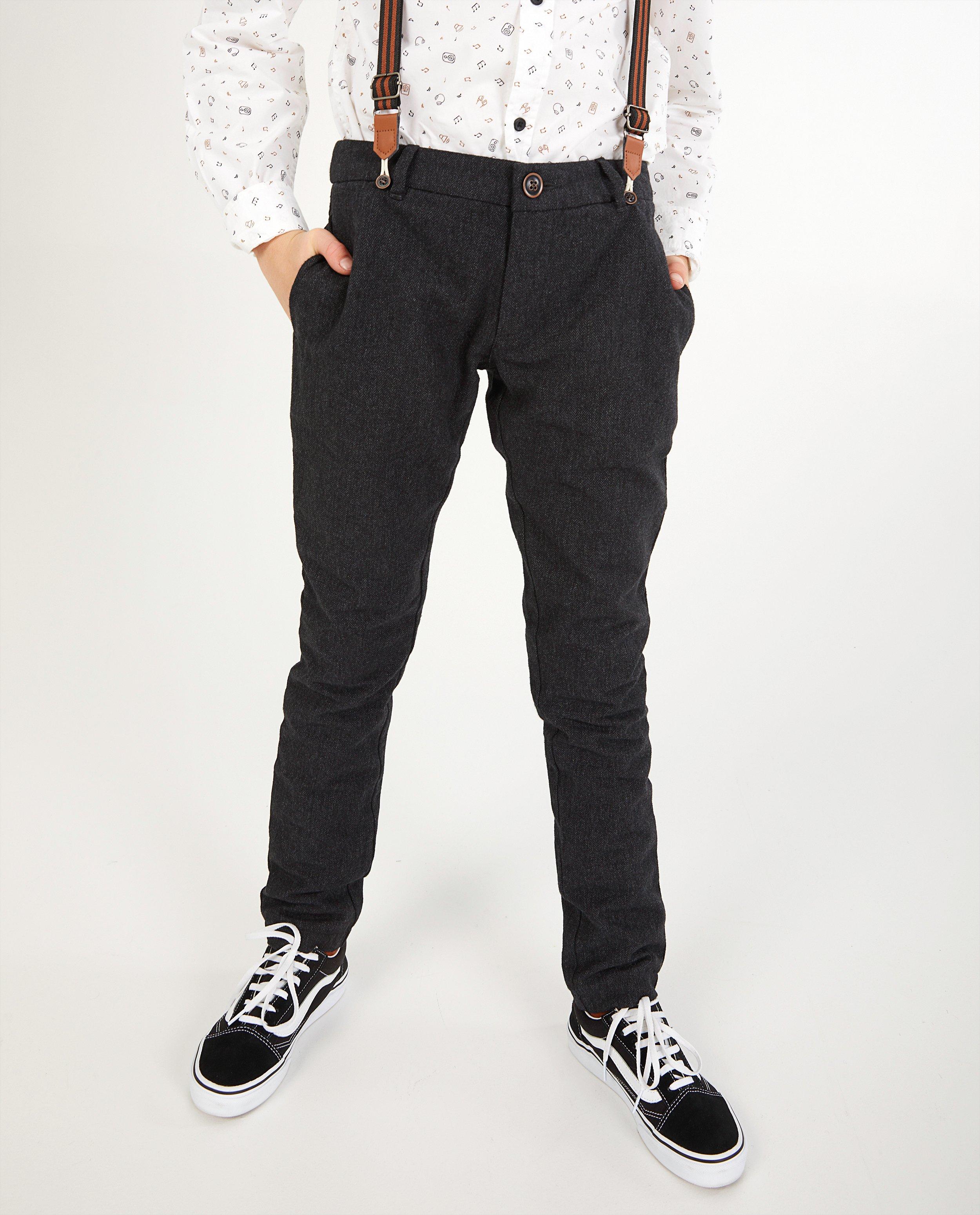 Zwarte broek met bretellen