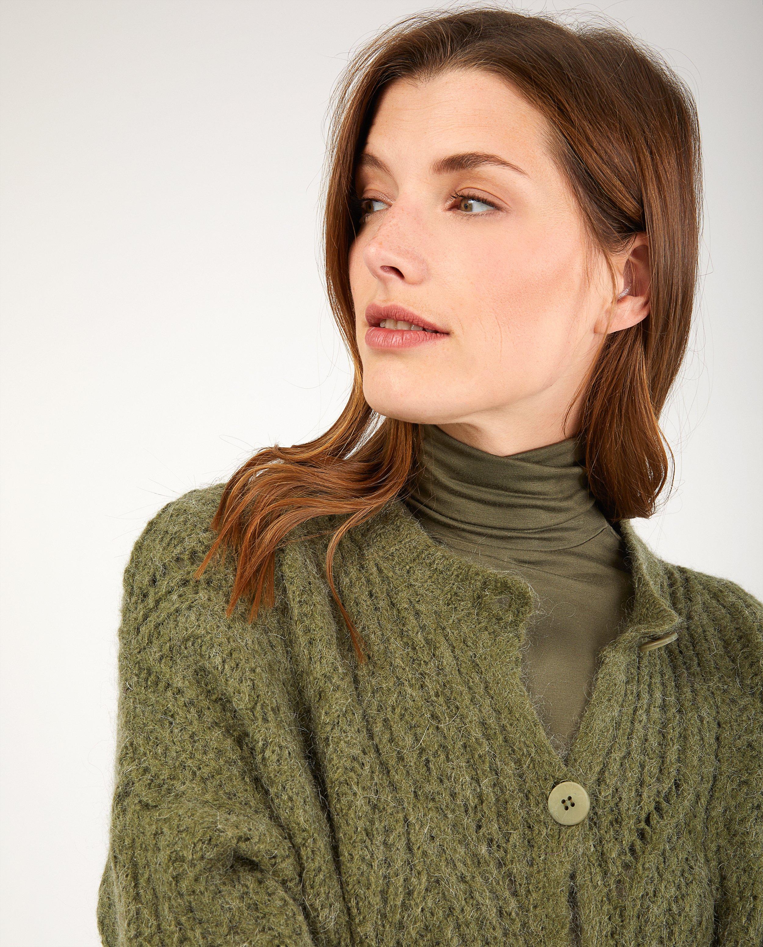 Cardigans - Donkergroen vest met ajourpatroon