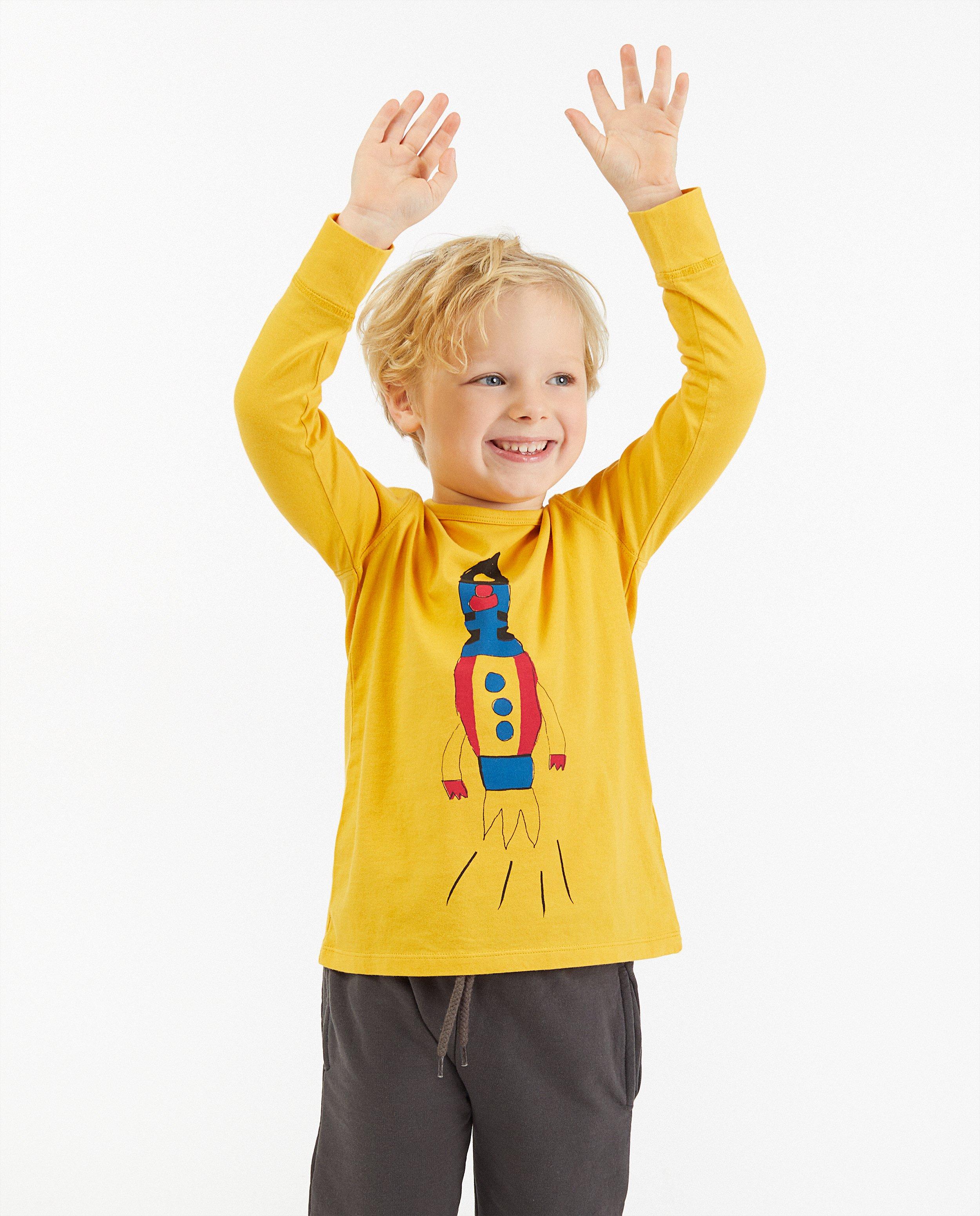 T-shirts - 