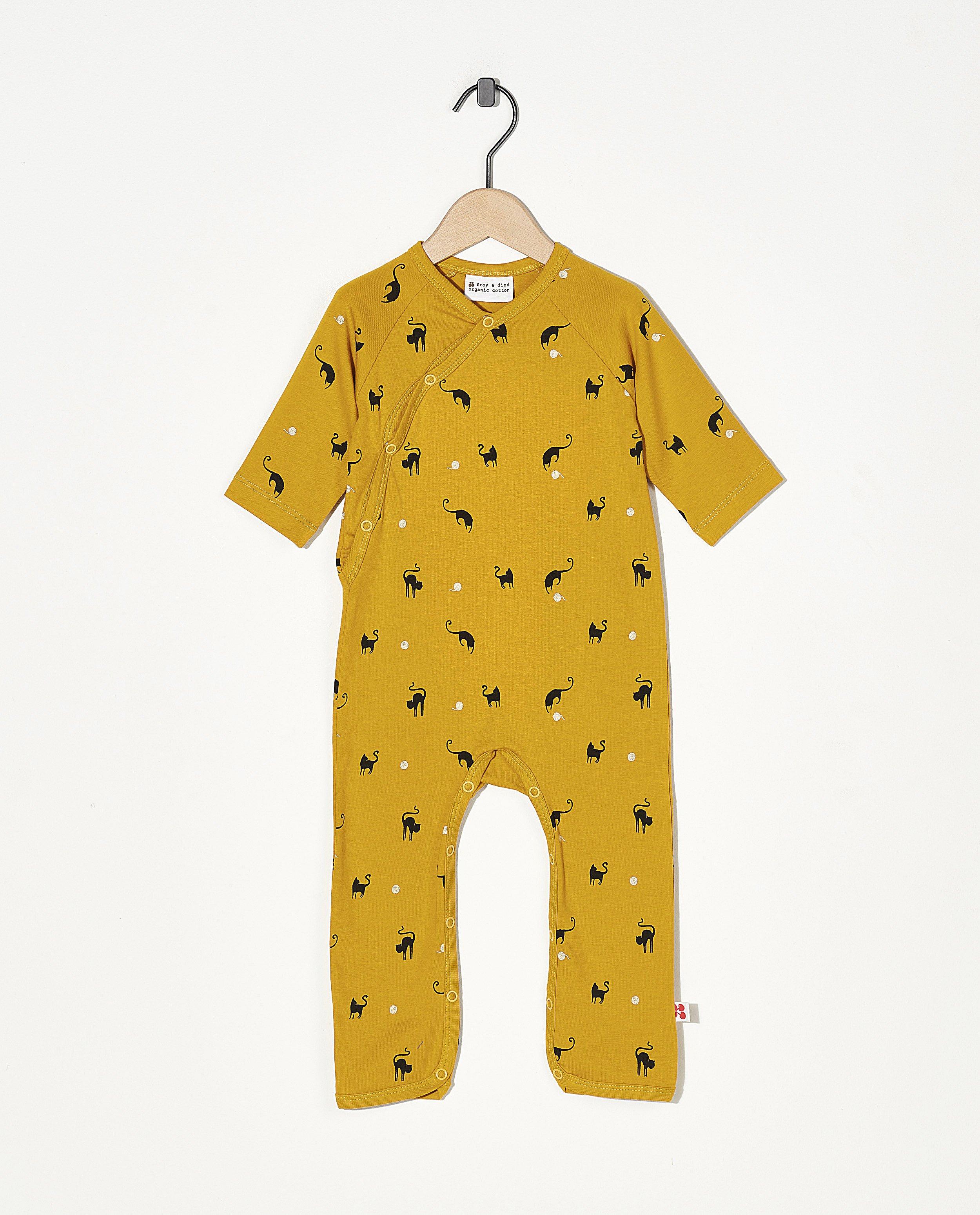 Gele pyjama Froy en Dind - met allover print - Froy en Dind
