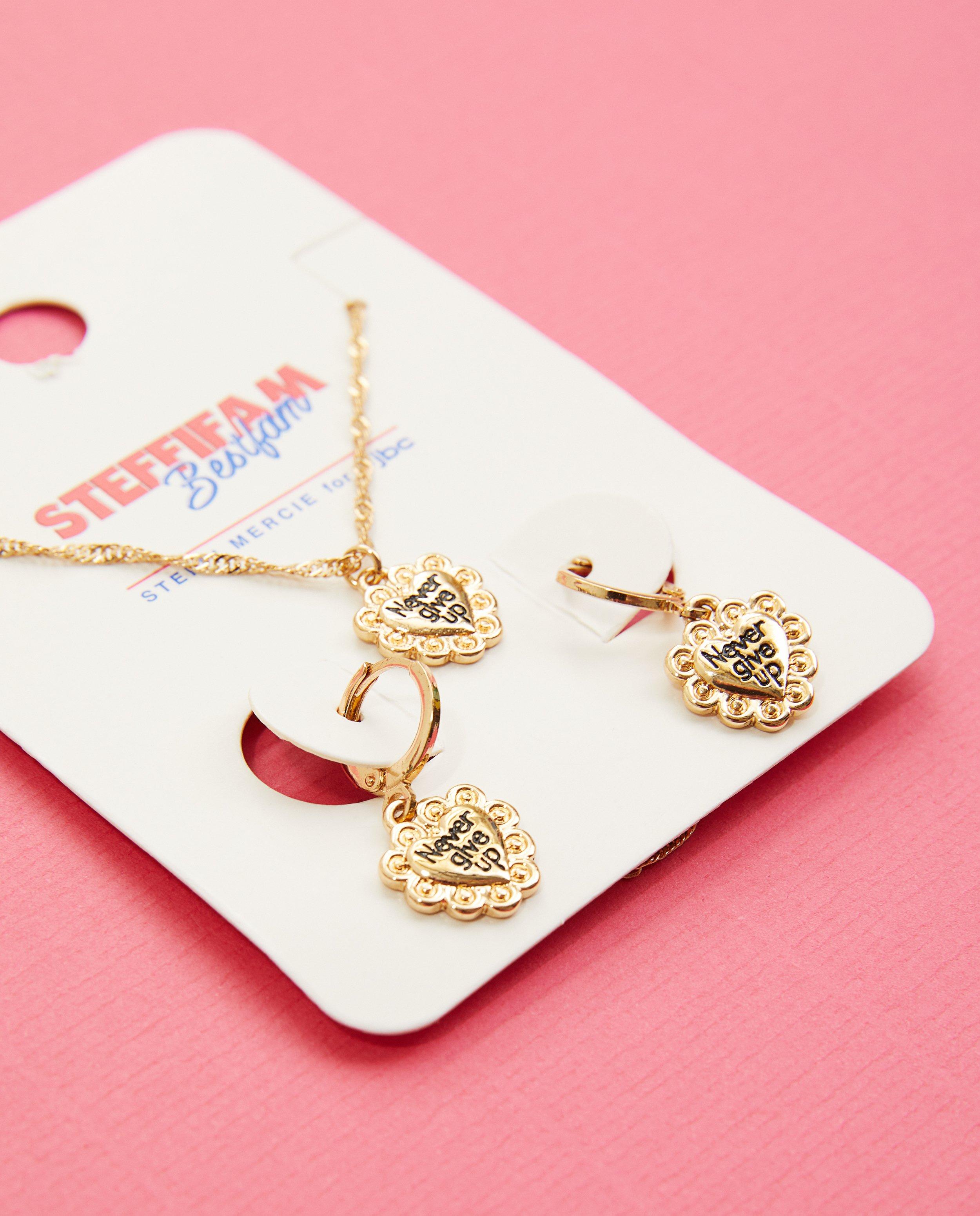 Juwelen - Ketting + oorbellen Steffi Mercie