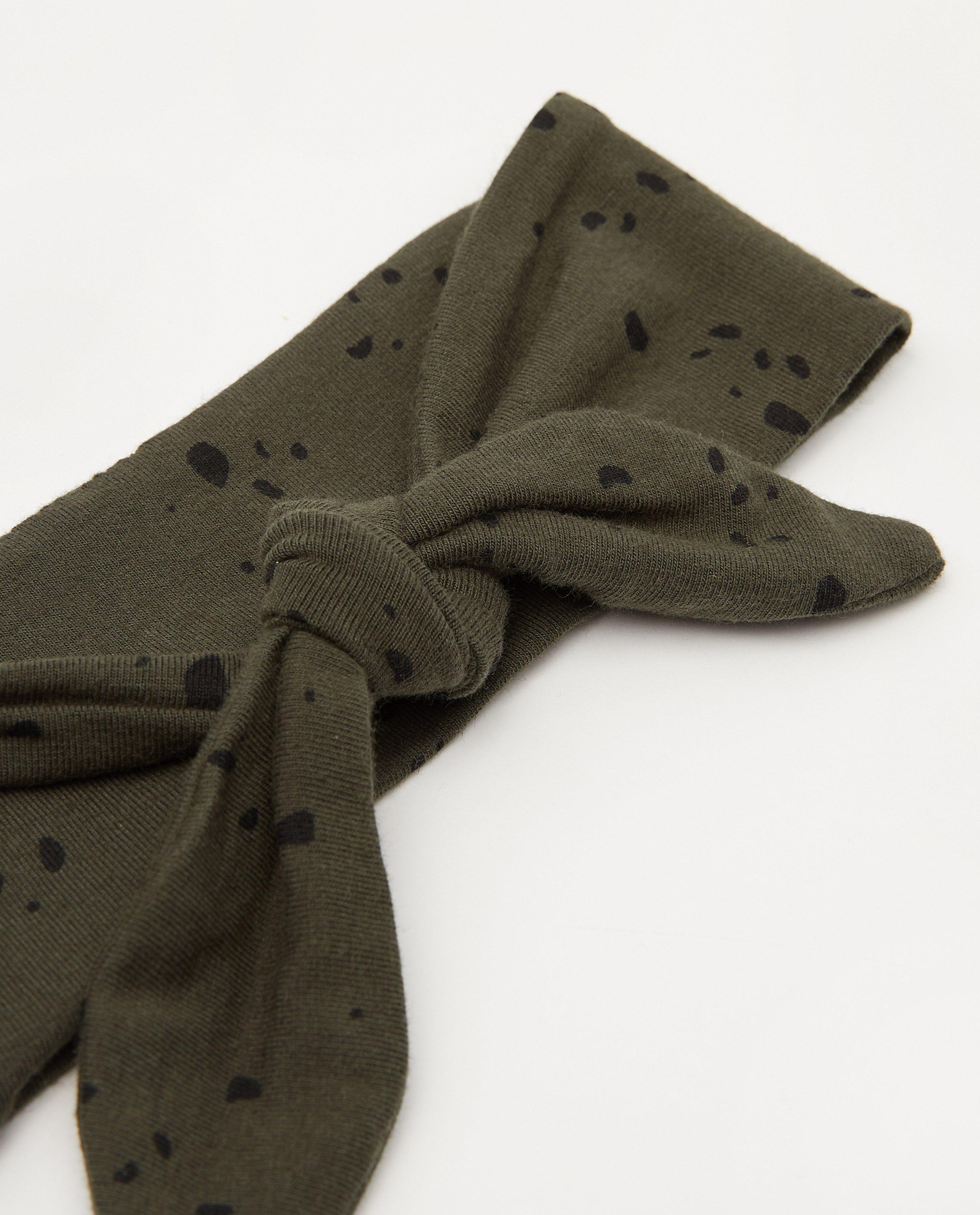 Groene haarband met vlekjes Your Wishes - in zwart - Your Wishes