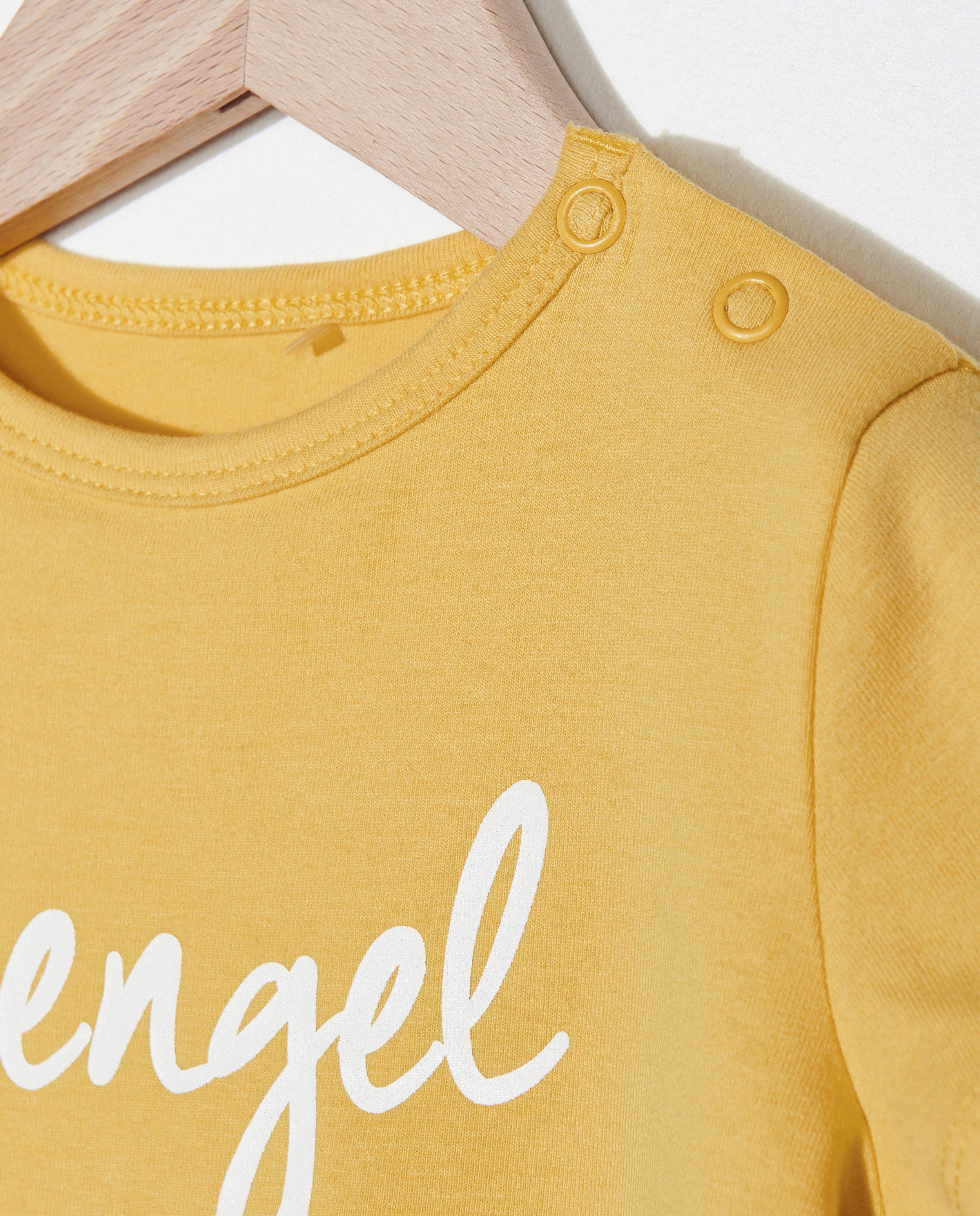 T-shirts - 