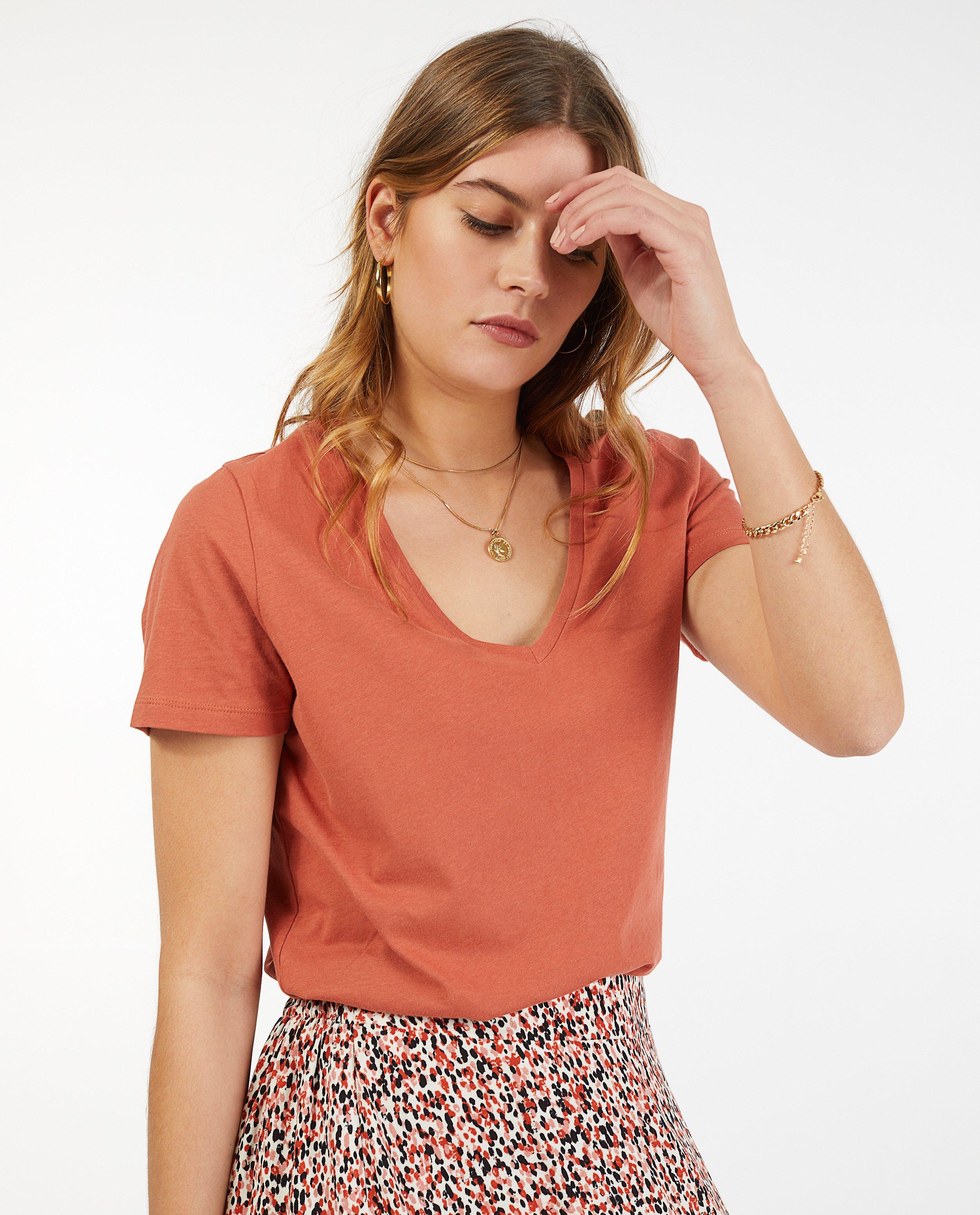 T-shirts - 