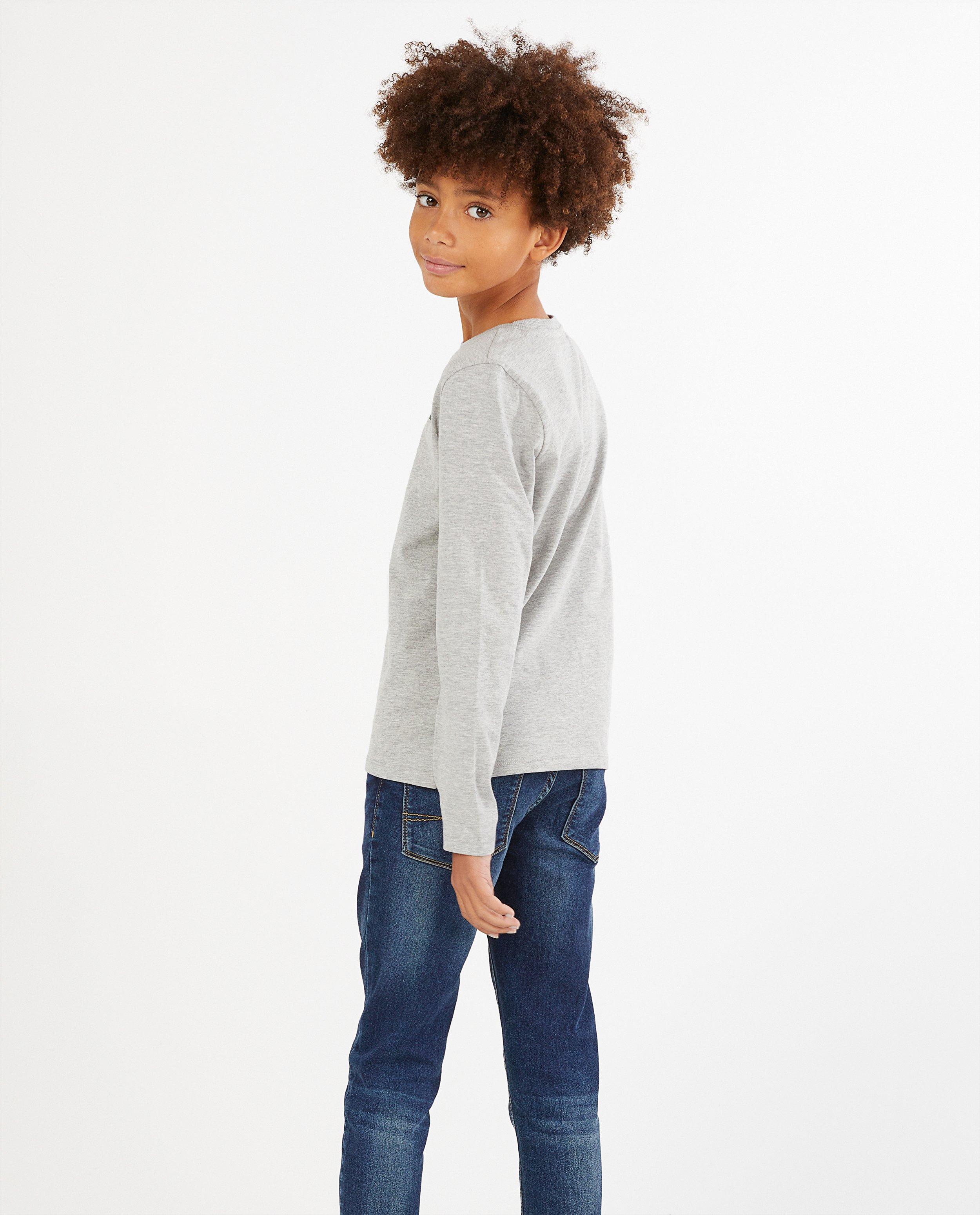 T-shirts - 
