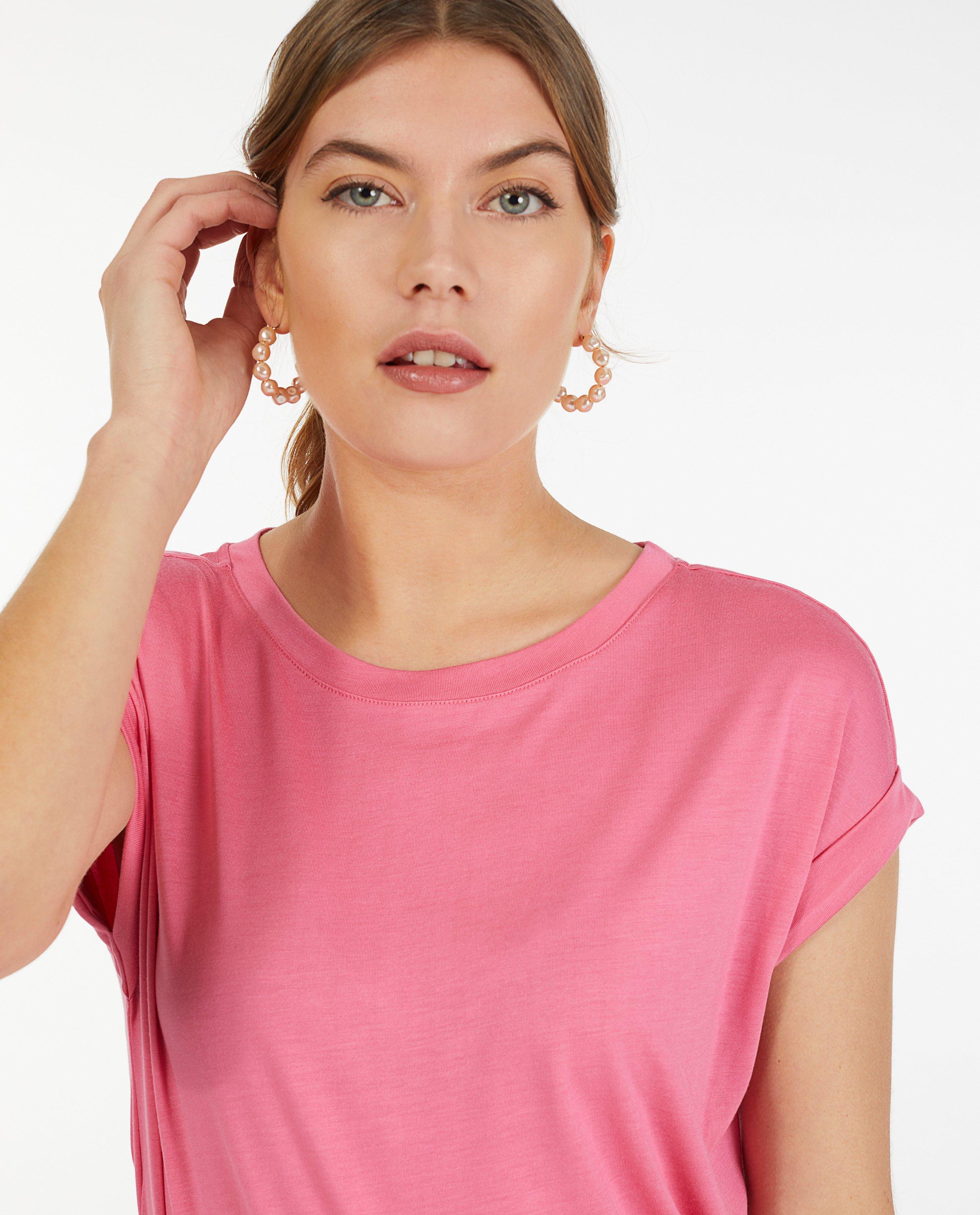 T-shirts - 