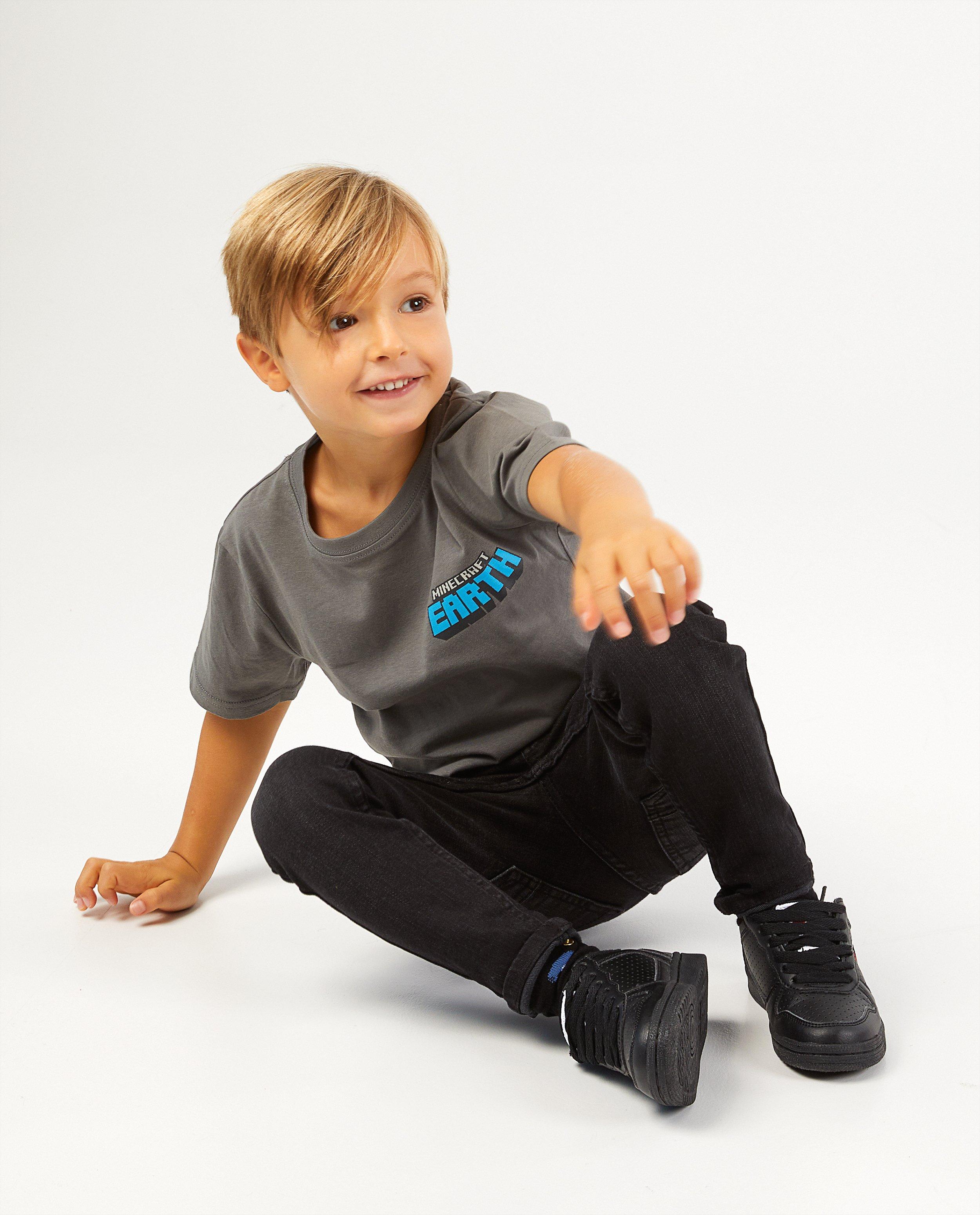 T-shirts - 