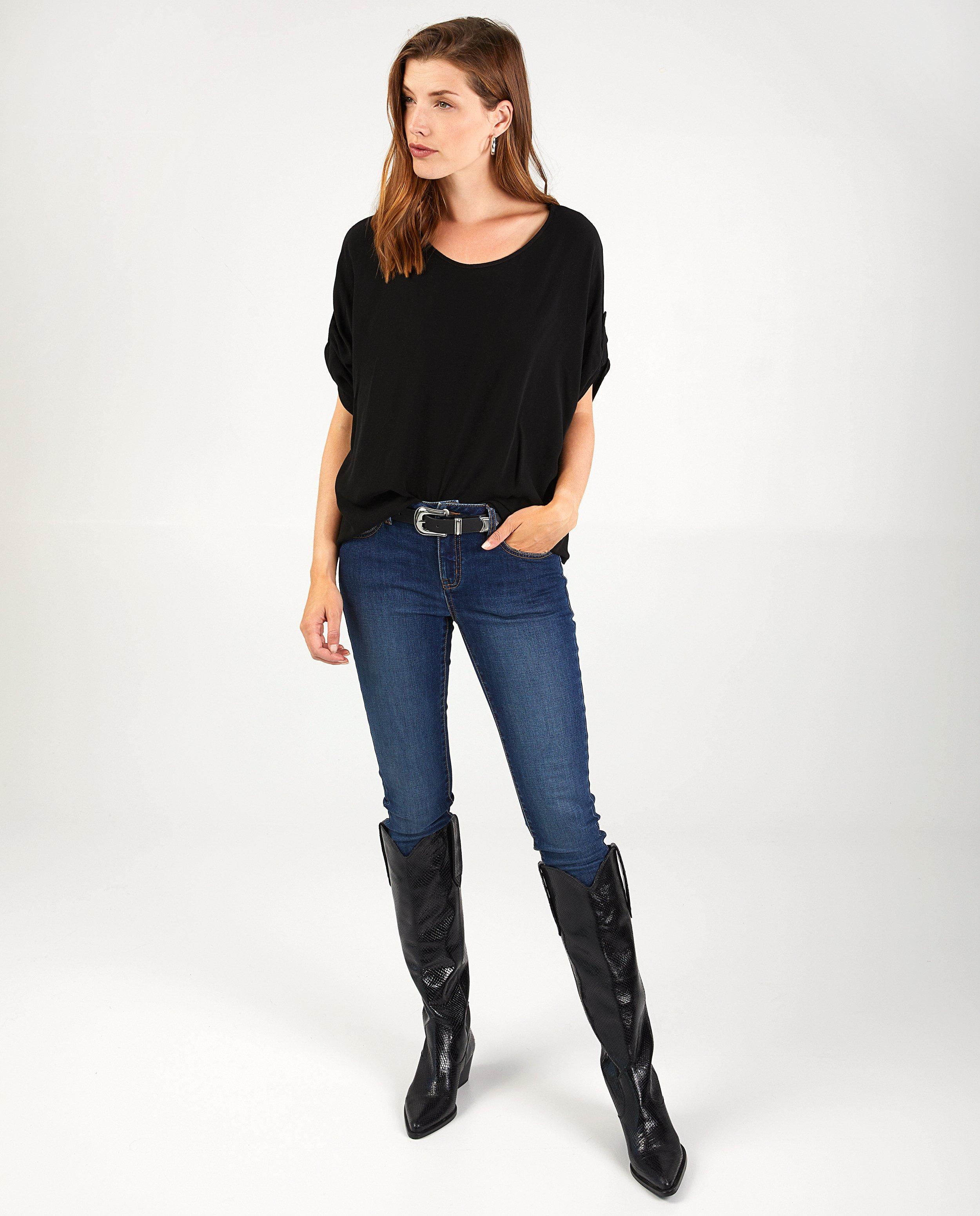 Zwarte blouse Ella Italia - met boothals - Ella Italia