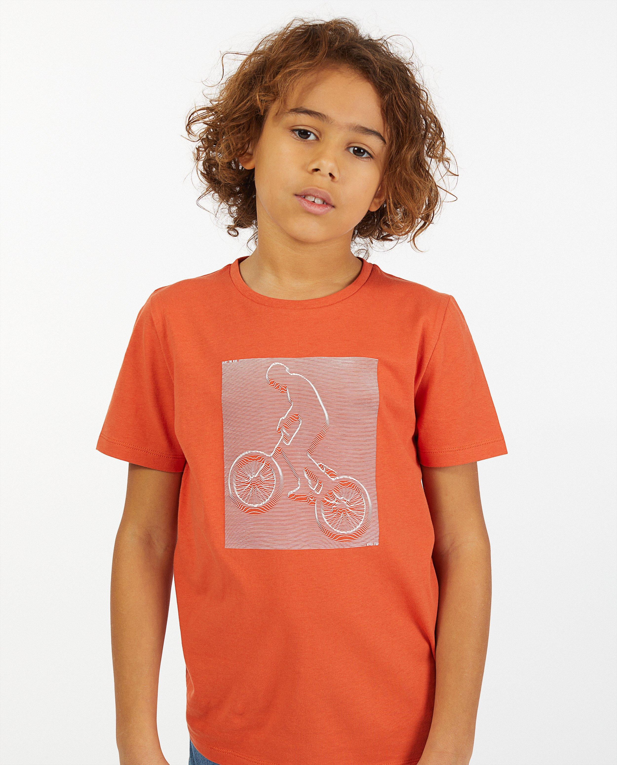 T-shirts - 