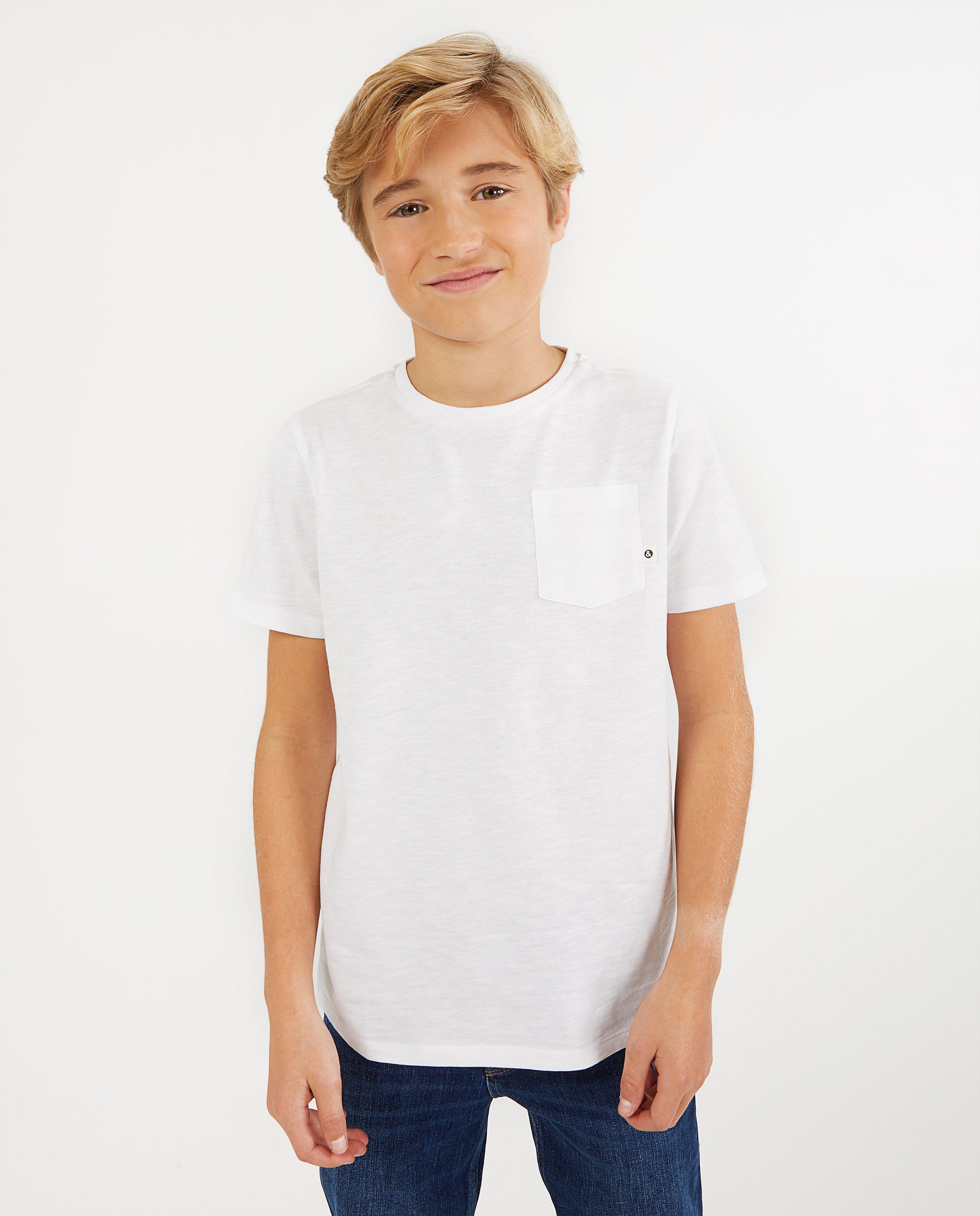 T-shirts - 