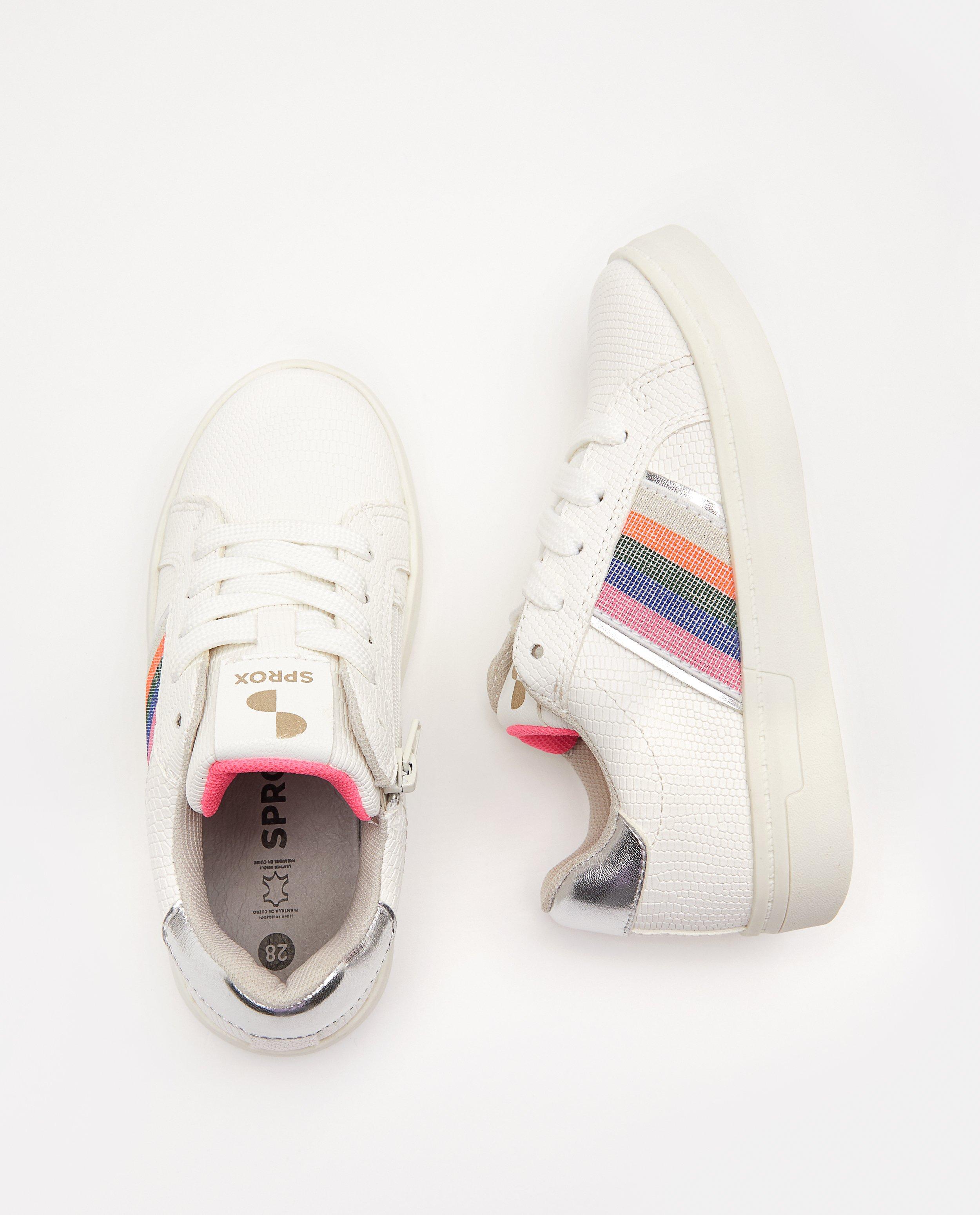 Witte sneakers met streep, maat 27-32