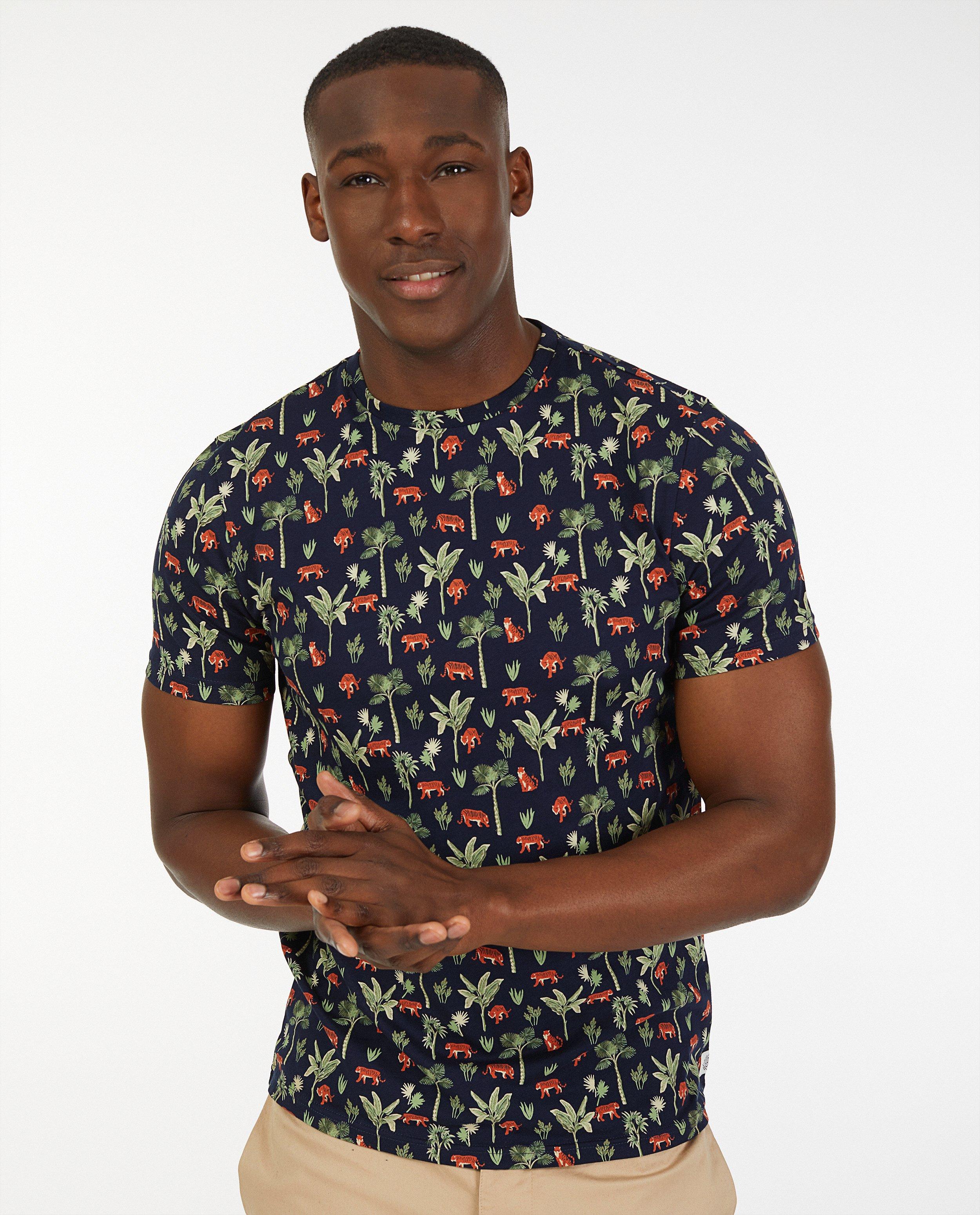 T-shirts - 