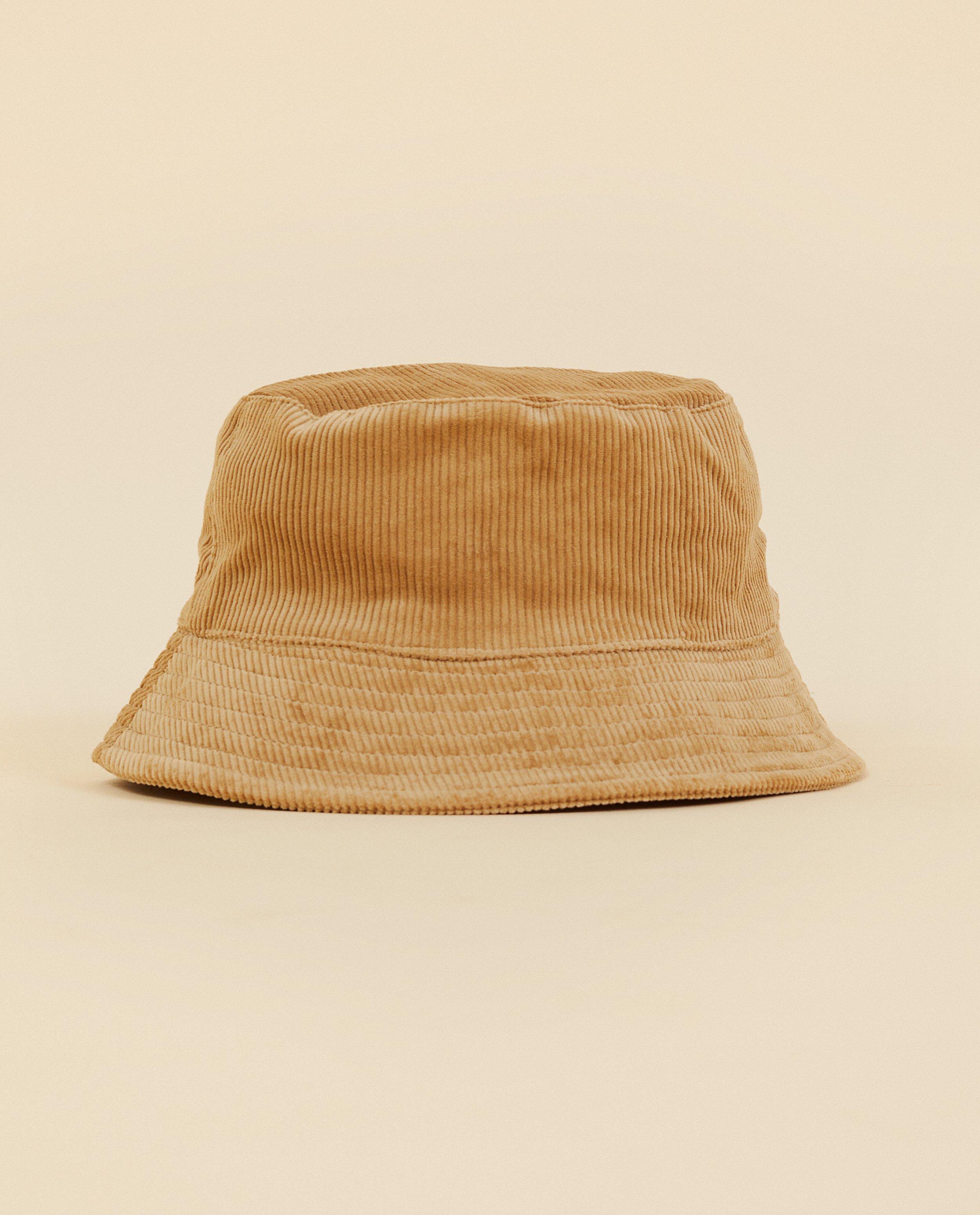 Bruin vissershoedje Nour en Fatma