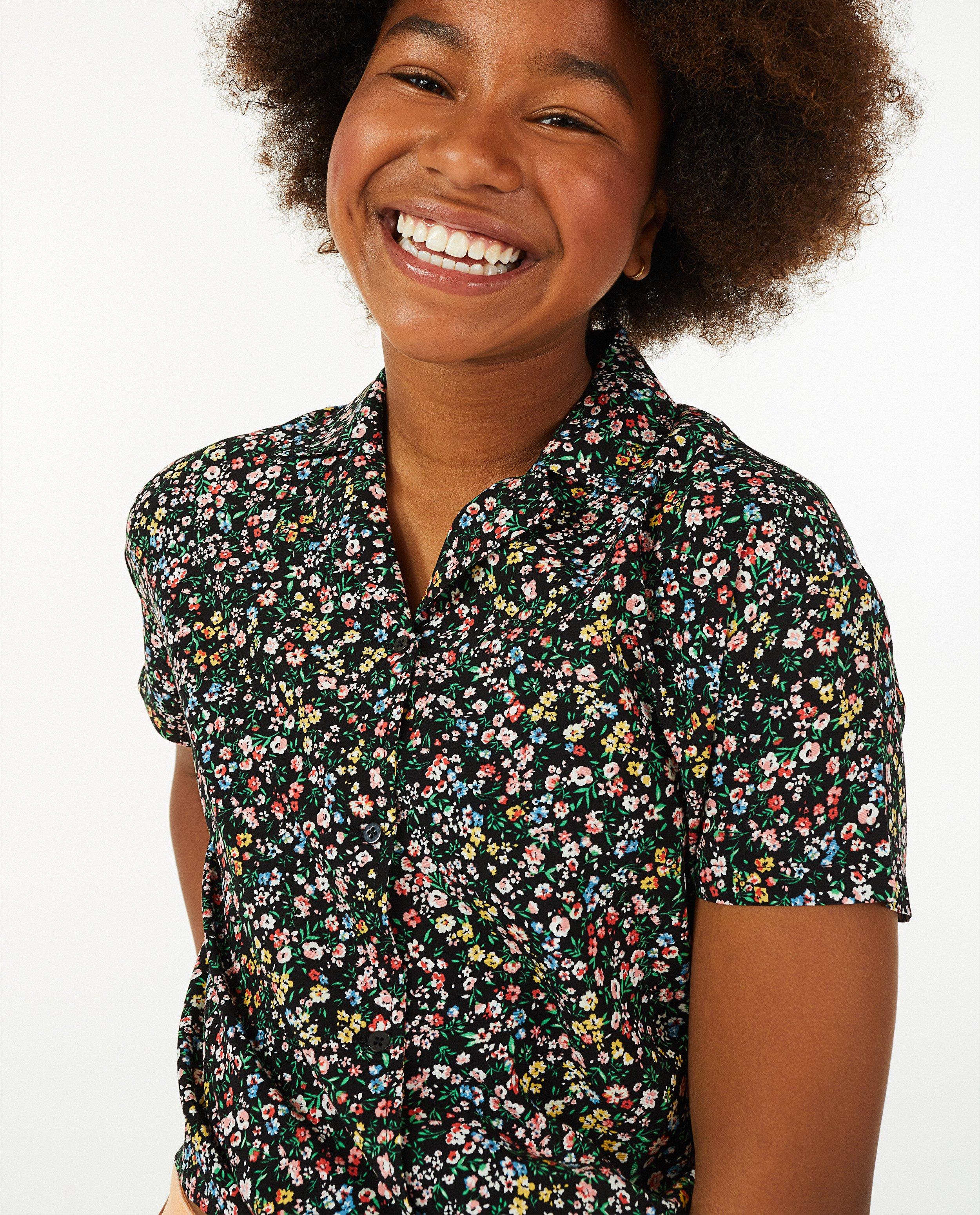 Hemden - Zwart hemdje met bloemenprint