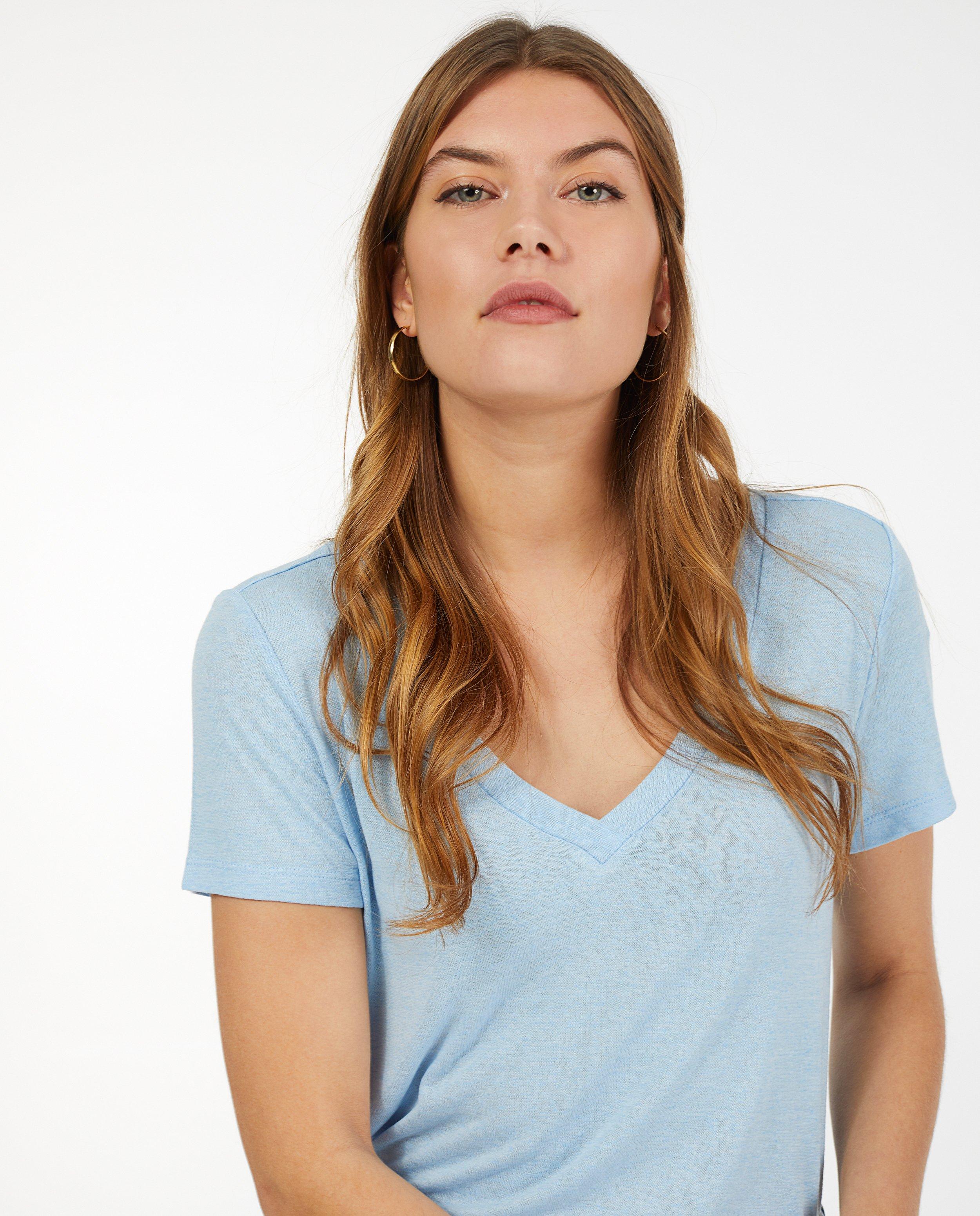 T-shirt rose avec un col en V Sora - en viscose - Sora