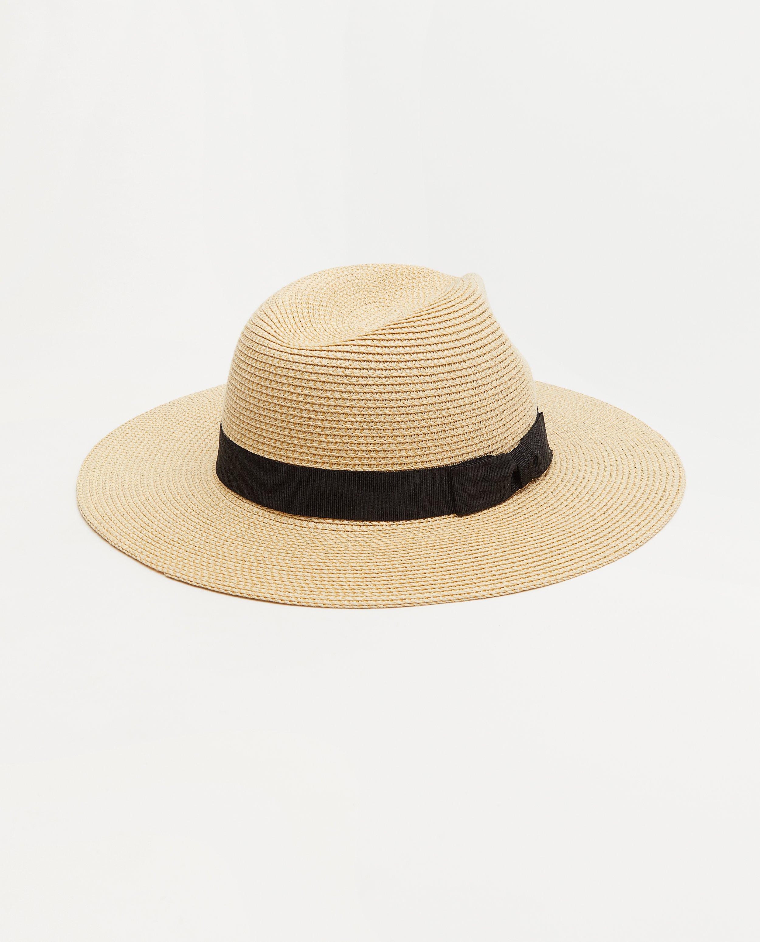 Chapeau beige avec une bande noire Pieces - avec nœud - Pieces