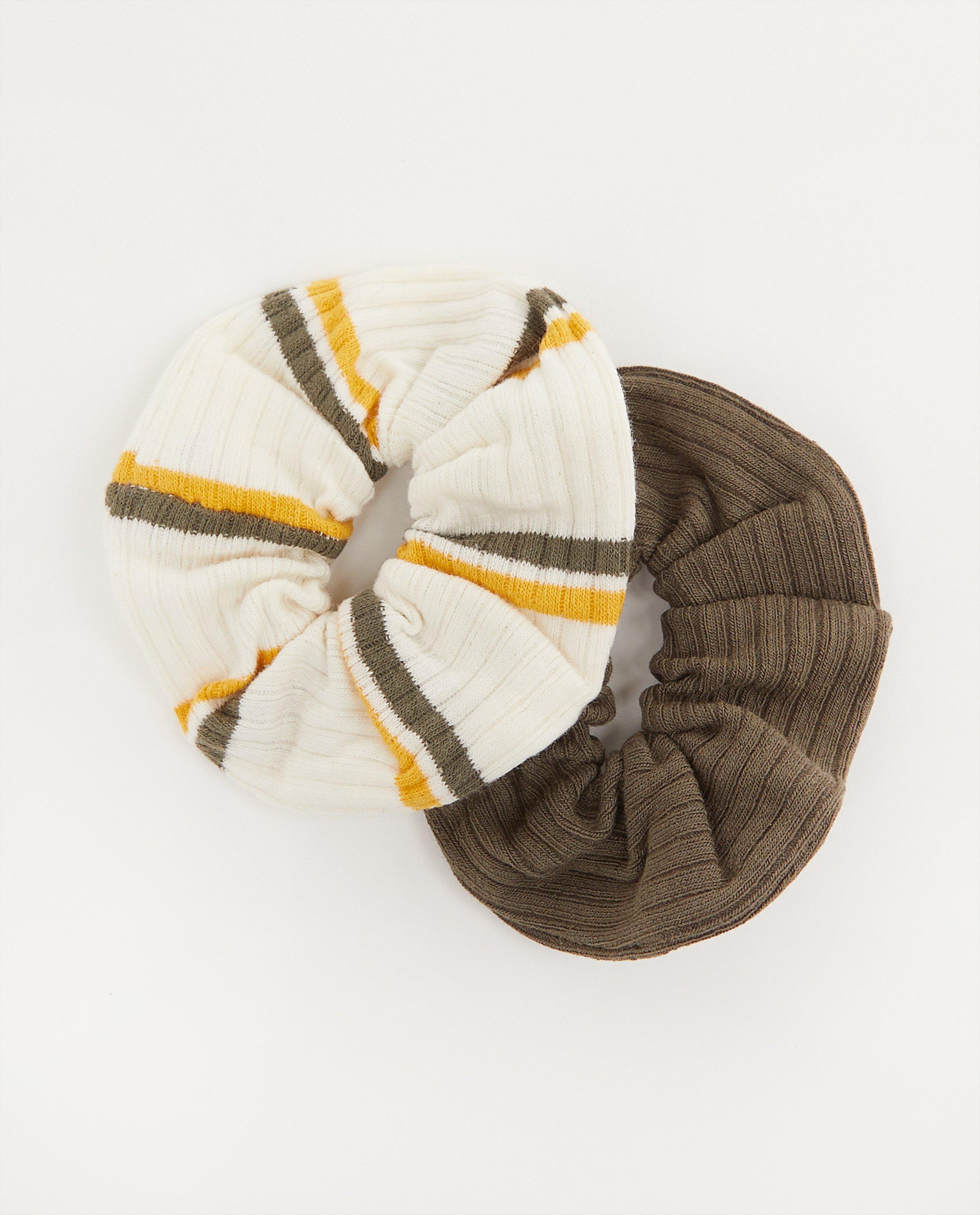 Set van twee scrunchies - effen en gestreept - Besties