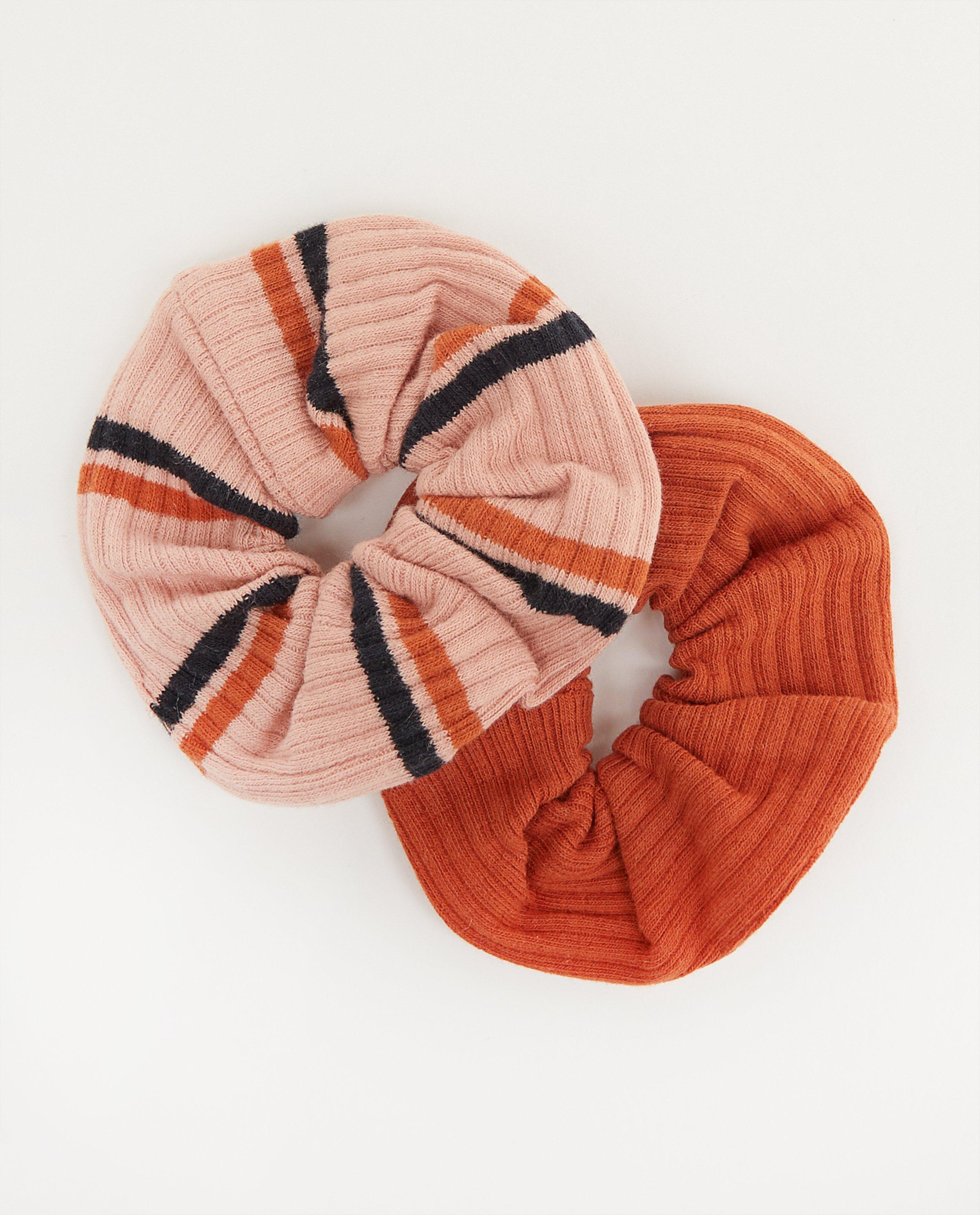 Set van twee scrunchies - effen en gestreept - Besties