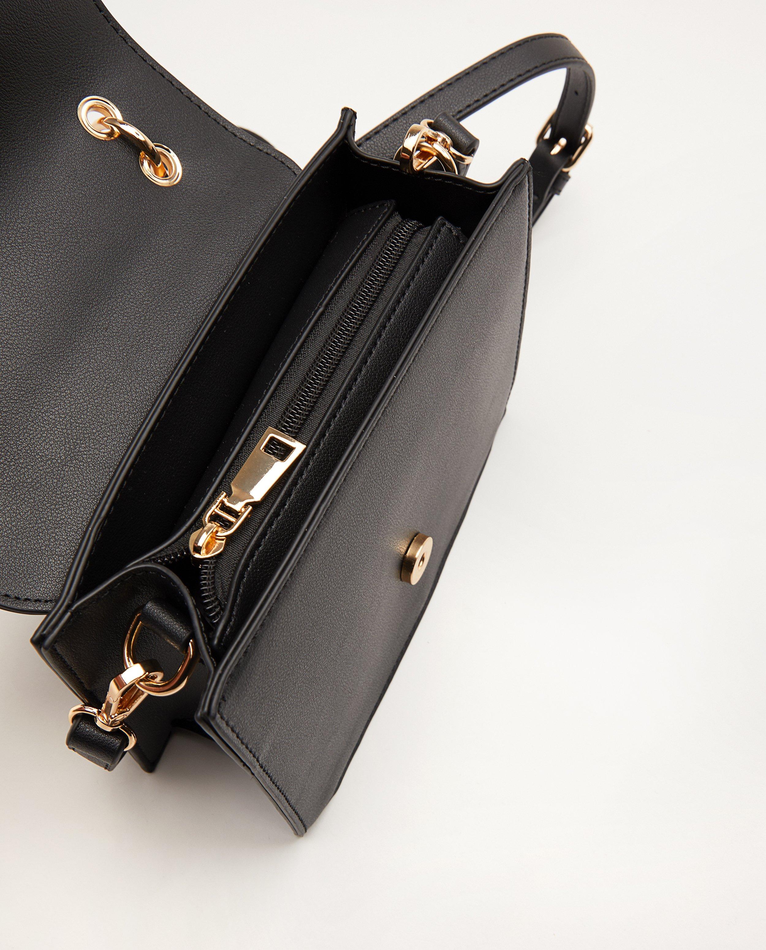 Handtassen - Zwarte handtas met houtlook