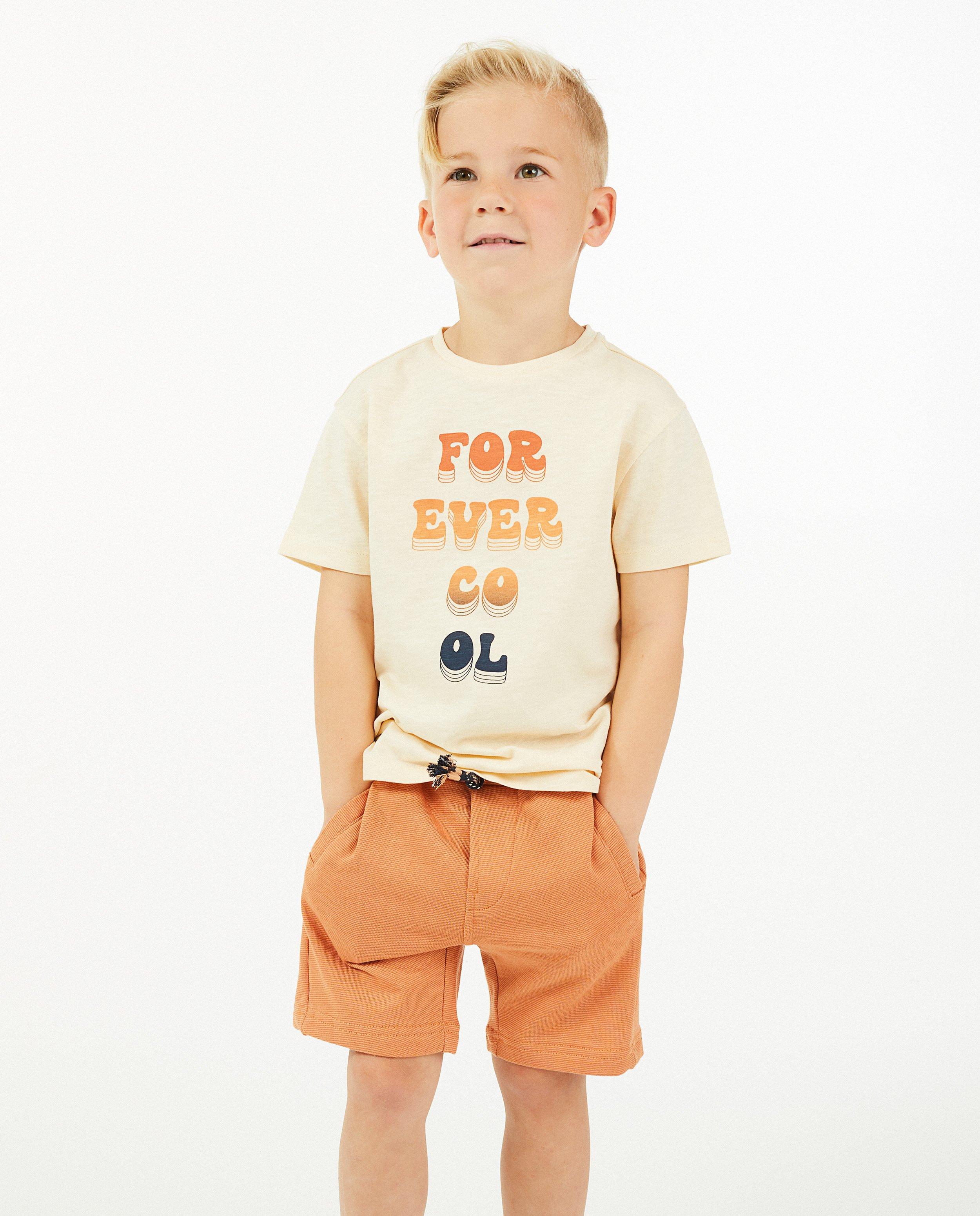 T-shirts - 