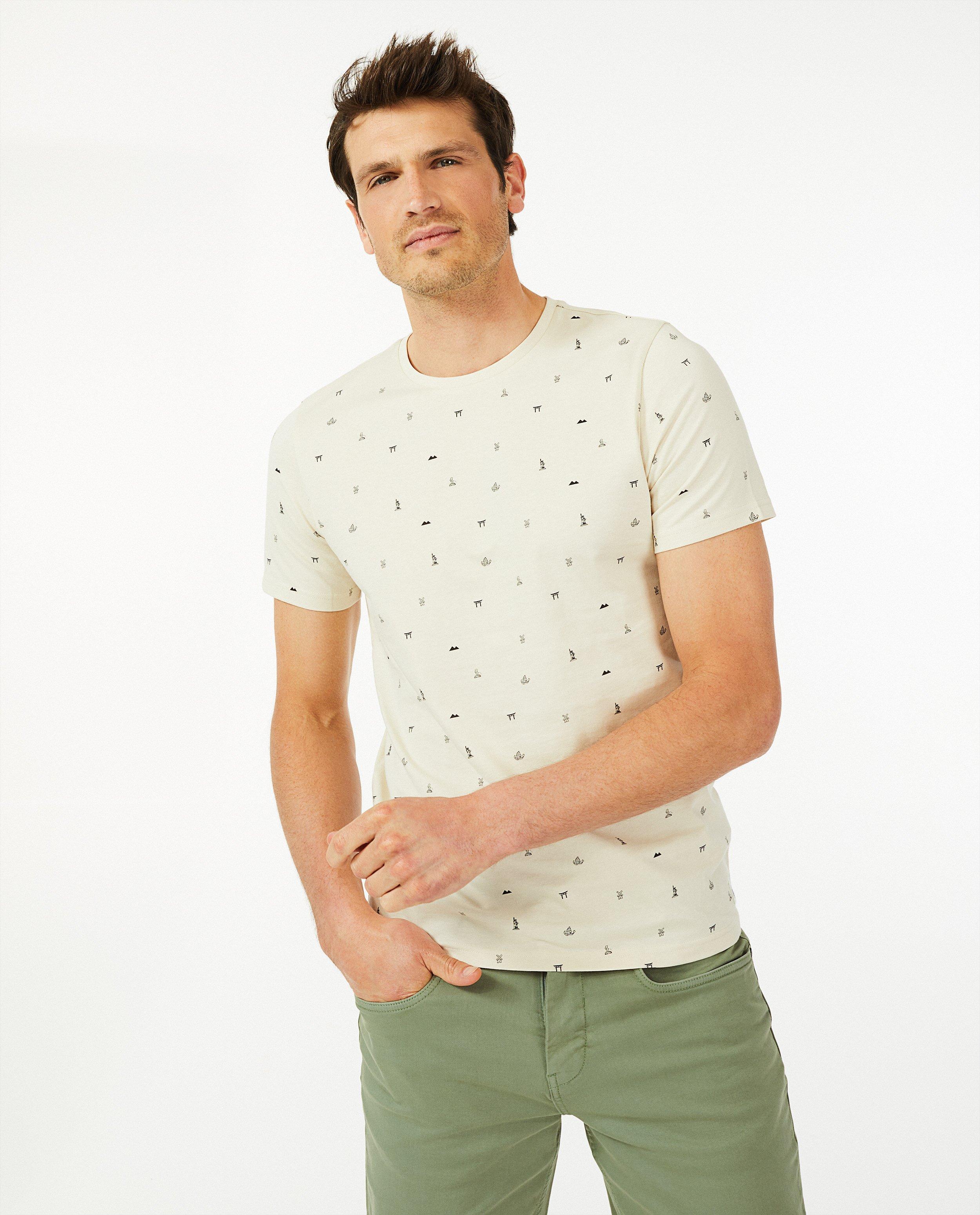 T-shirts - 