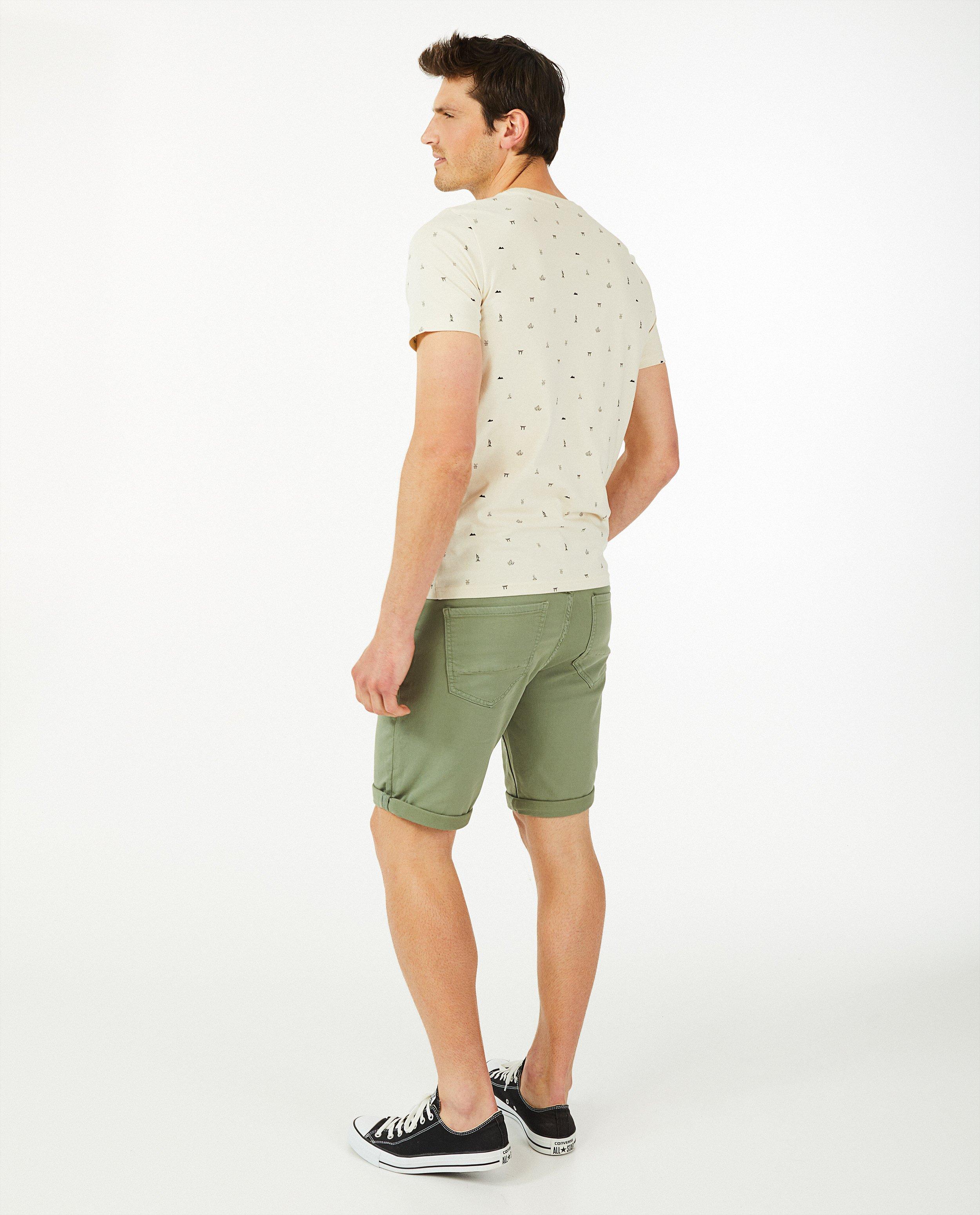 T-shirts - 