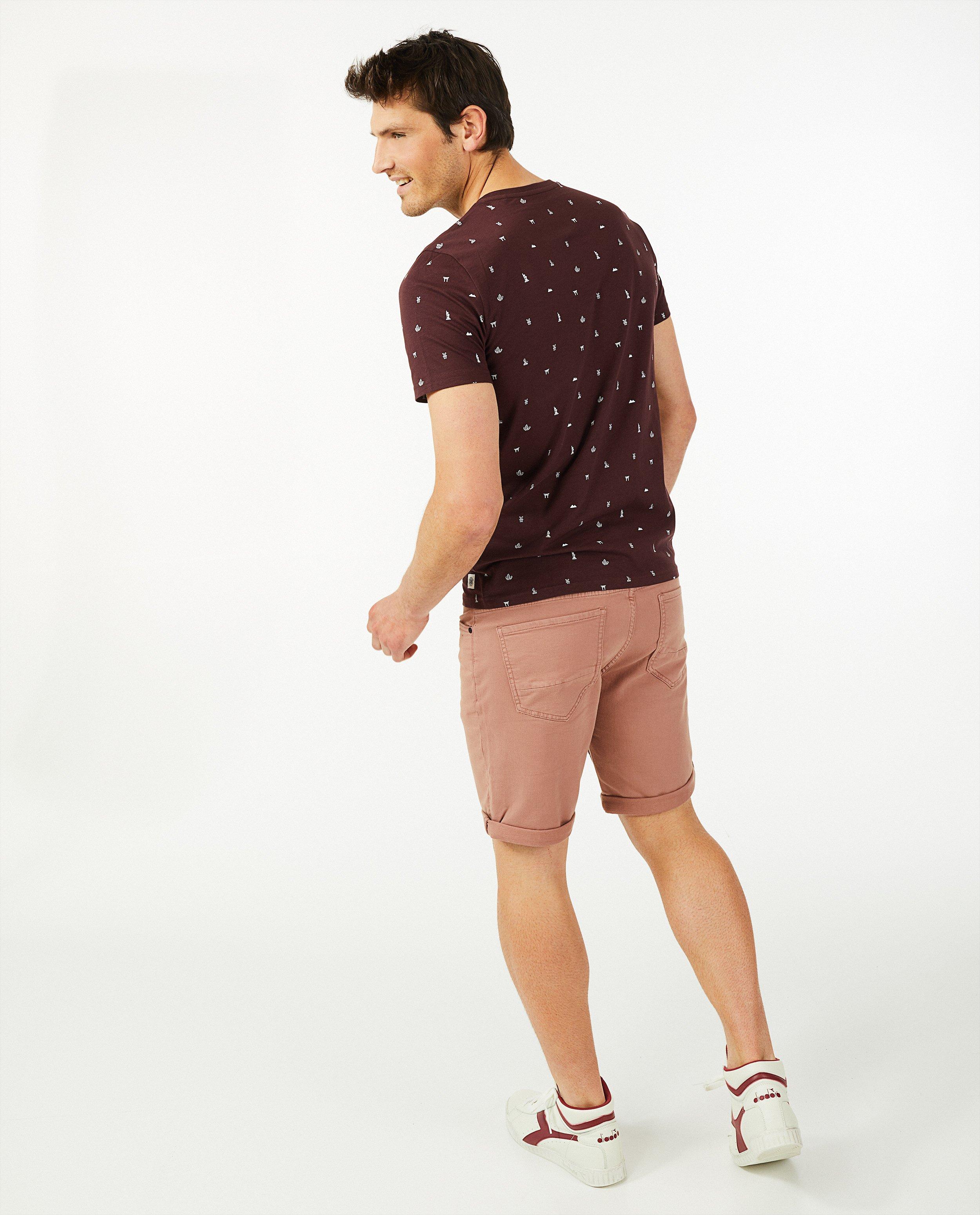 T-shirts - 
