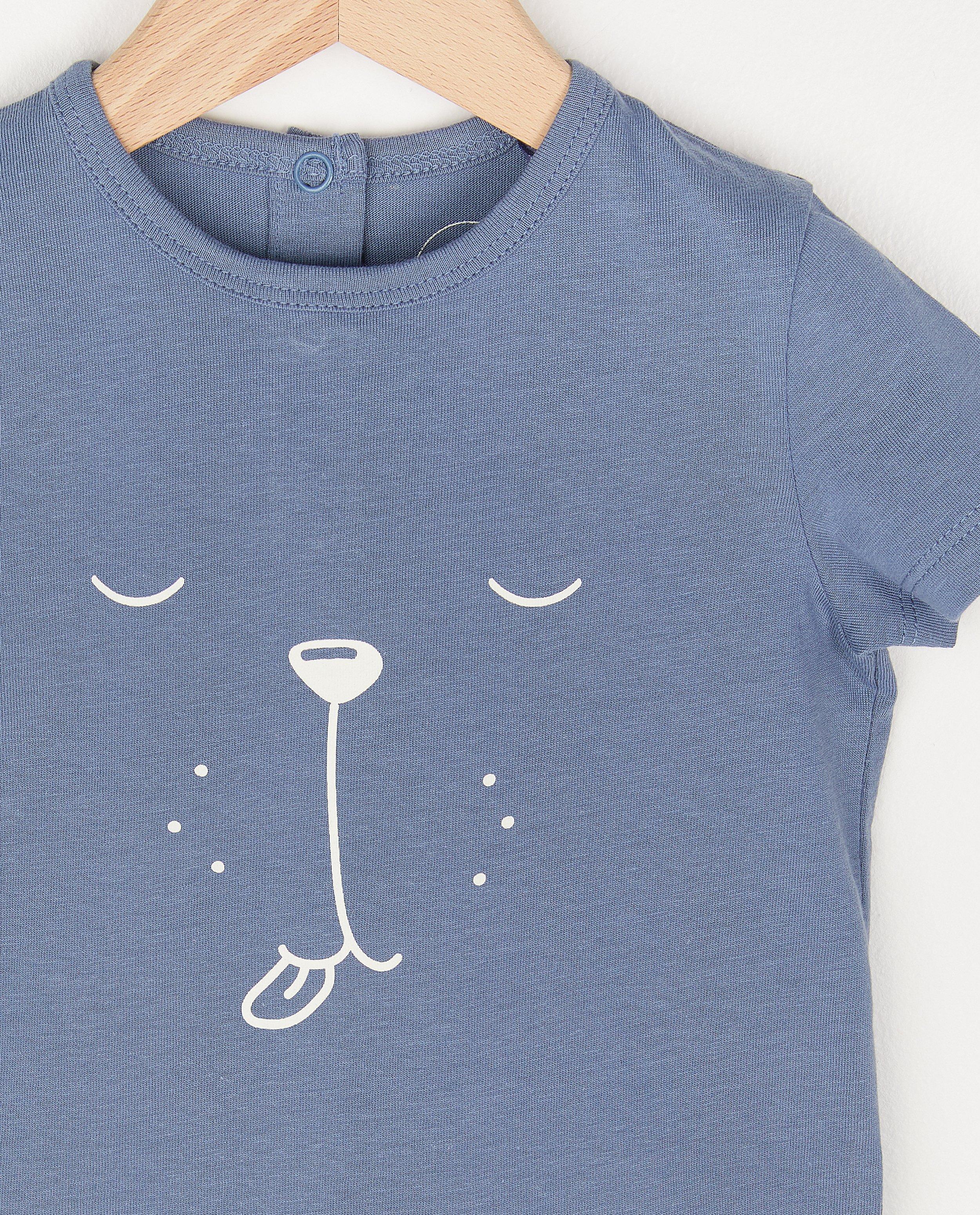 T-shirts - 