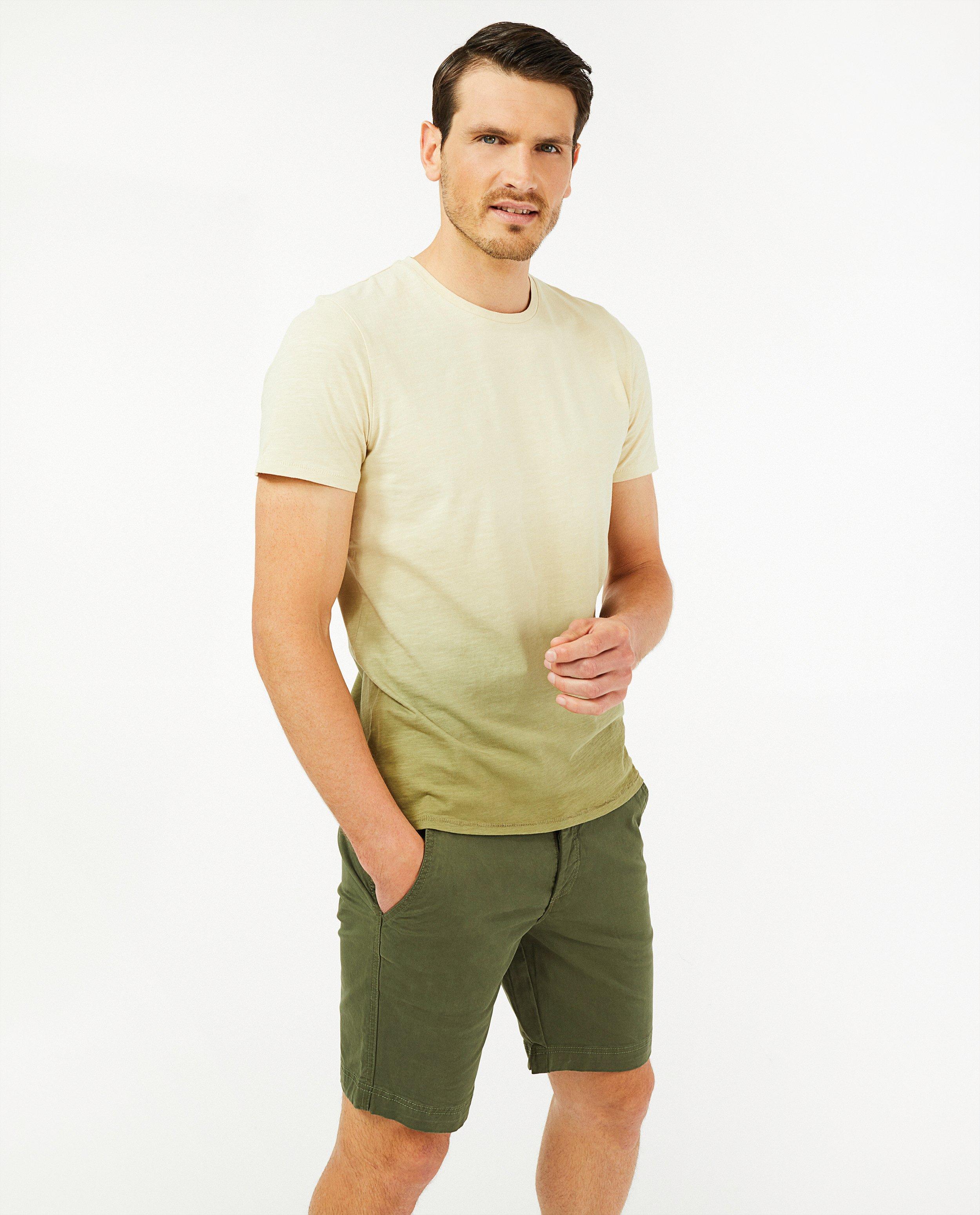 T-shirts - 