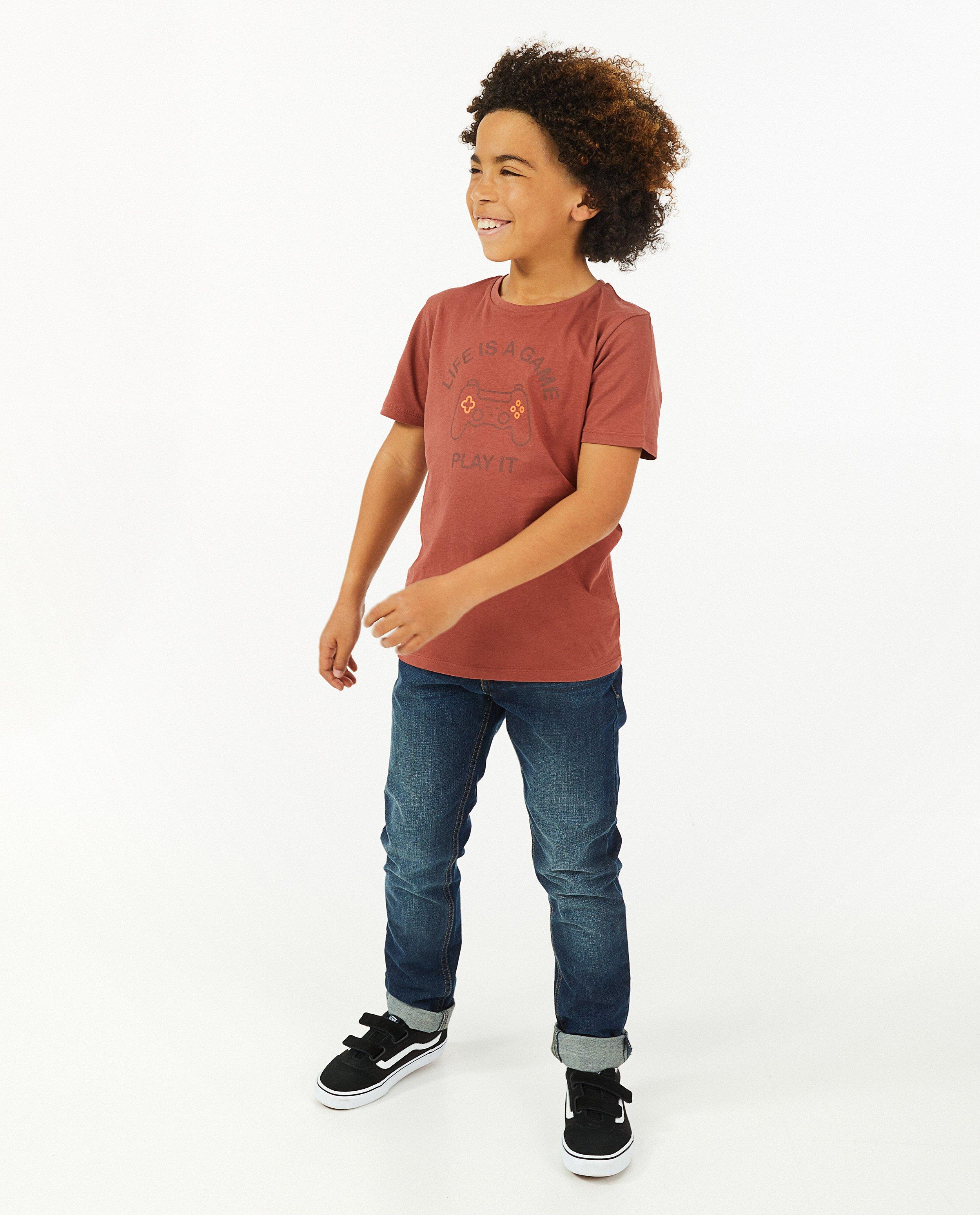 Roodbruin T-shirt met print BESTies - stretch - Besties