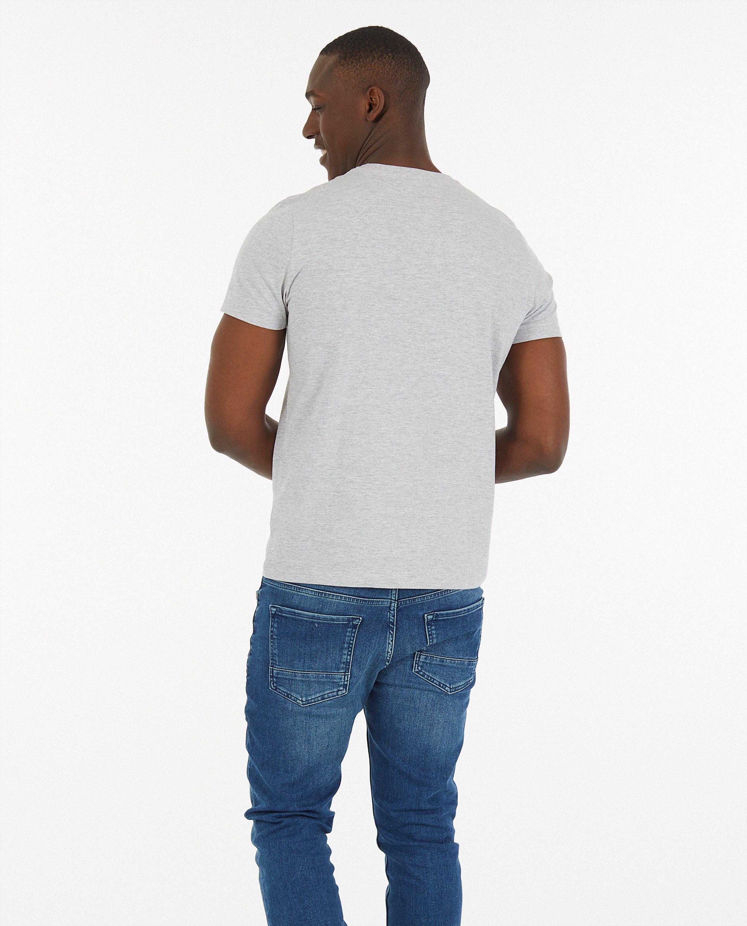 T-shirts - 