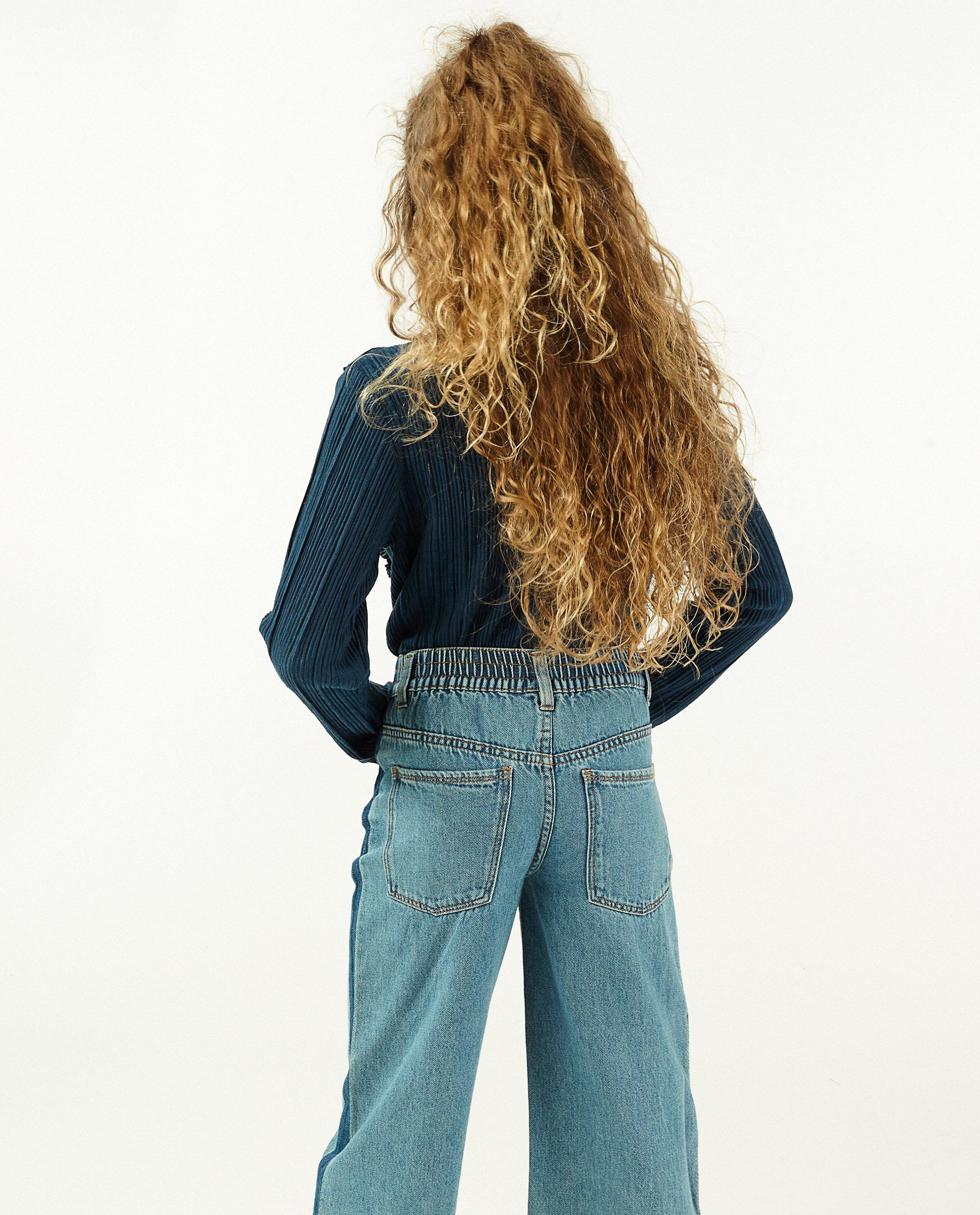 T-shirts - Blauwe longsleeve met volants