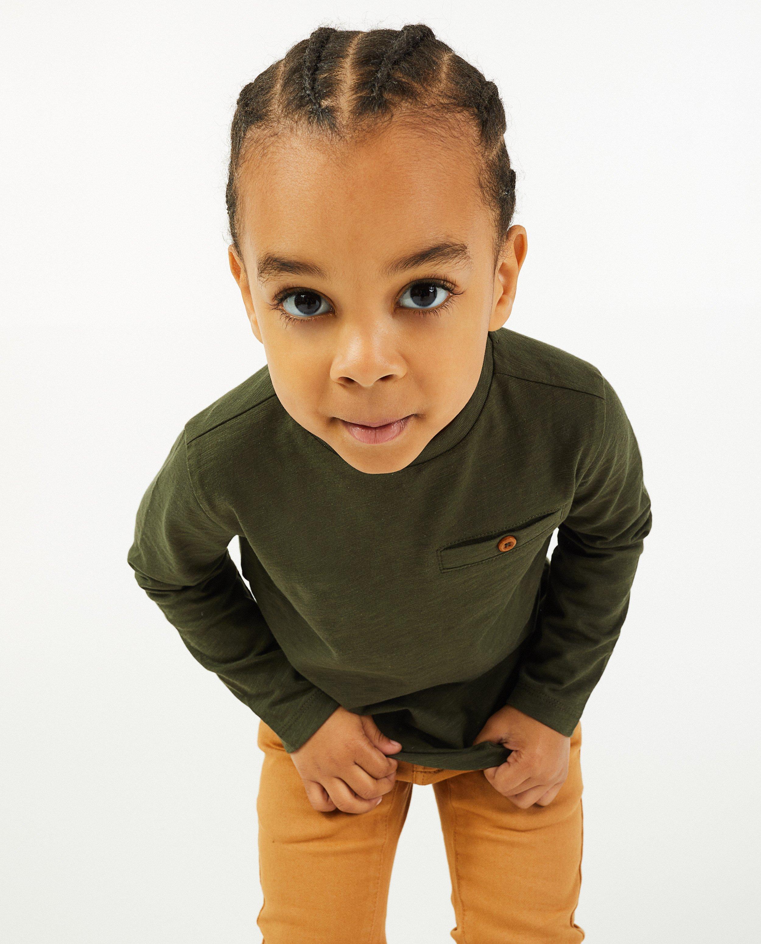 T-shirts - Biokatoenen longsleeve, 2-7 jaar
