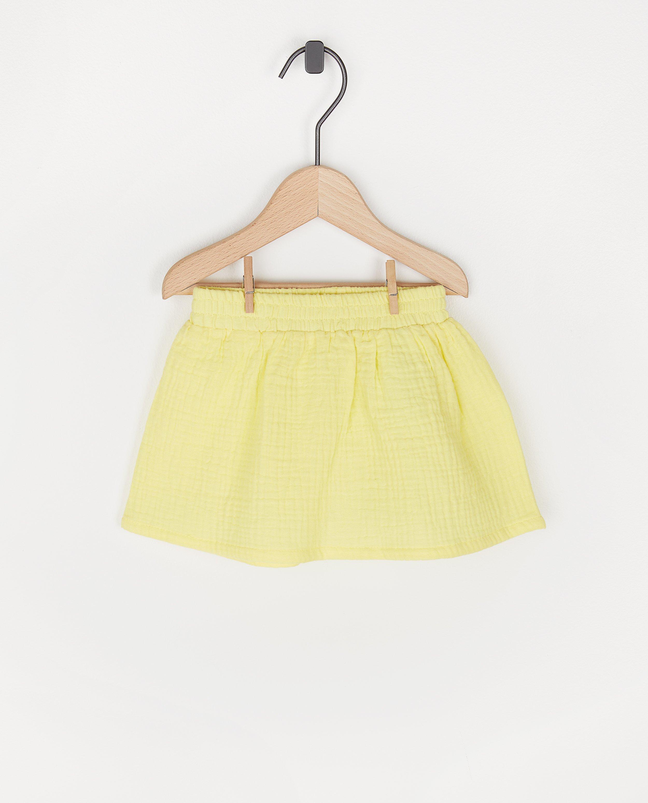 jaune