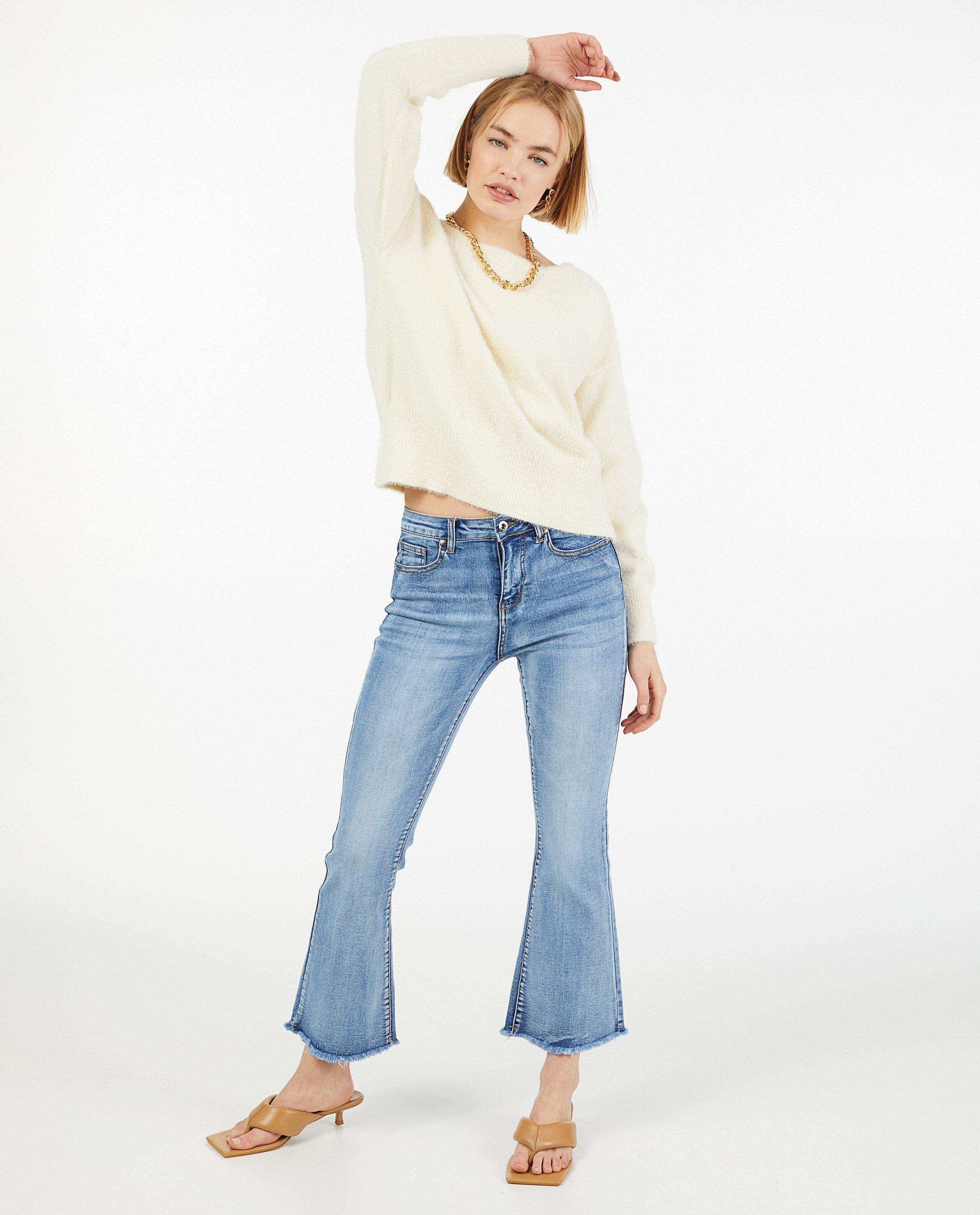 Truien - Offwhite trui met kant