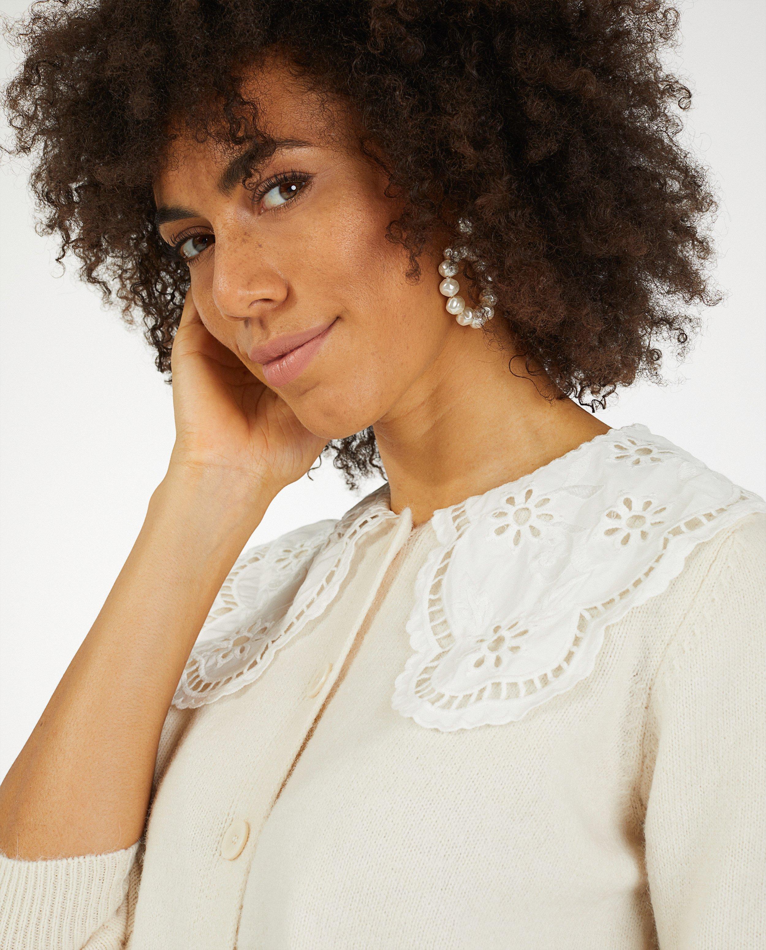 Cardigans - Offwhite cardigan met kant