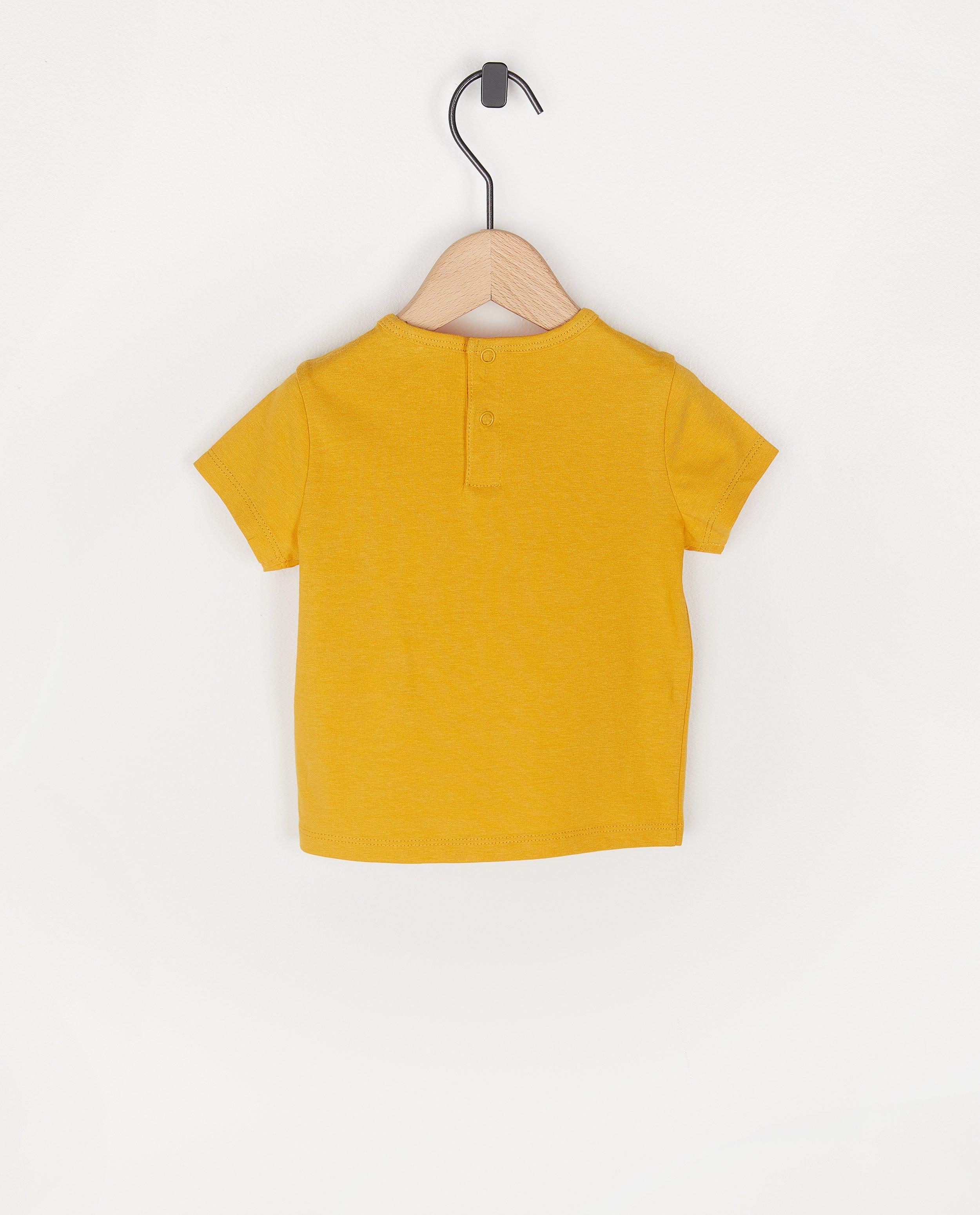 T-shirts - 