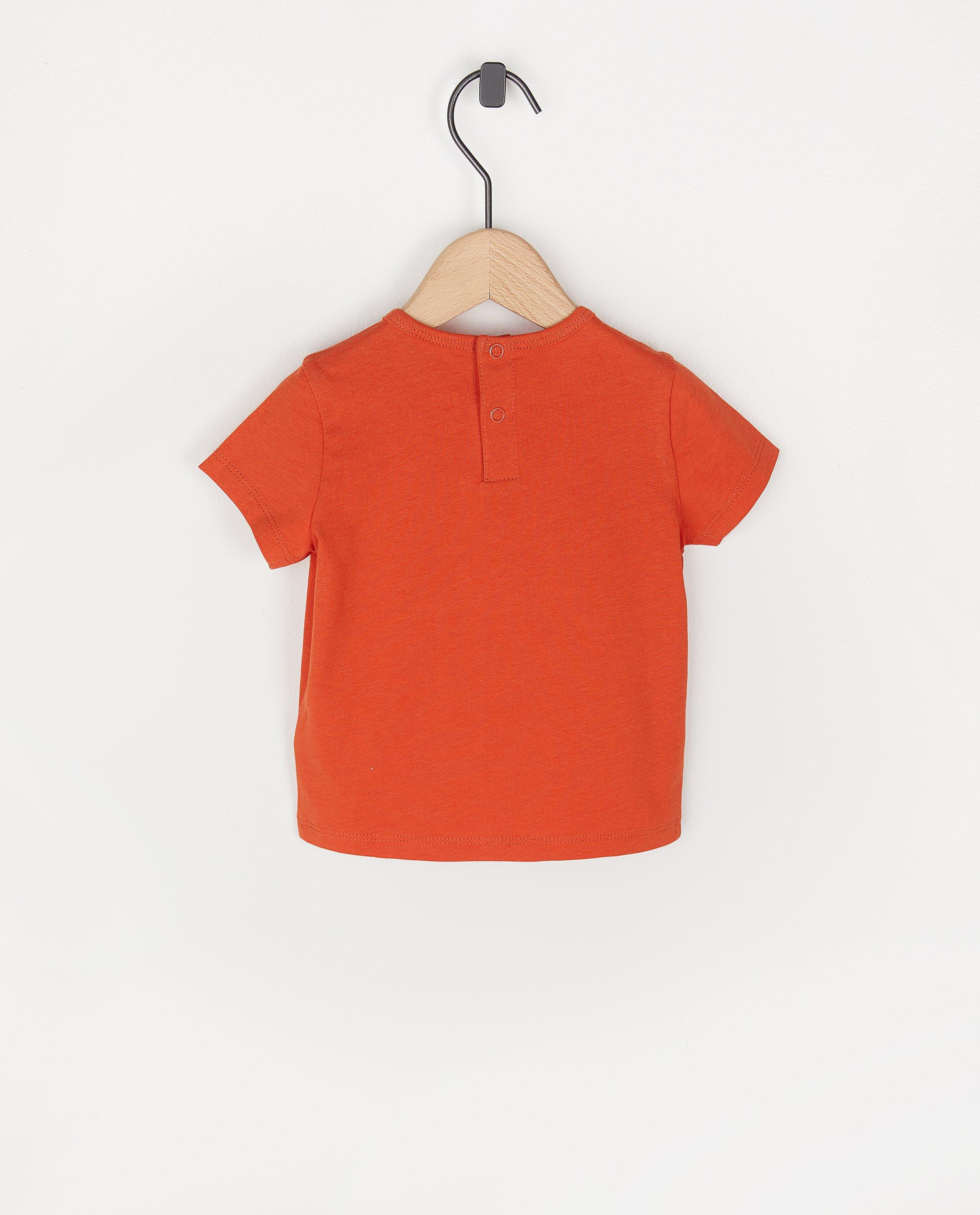 T-shirts - 