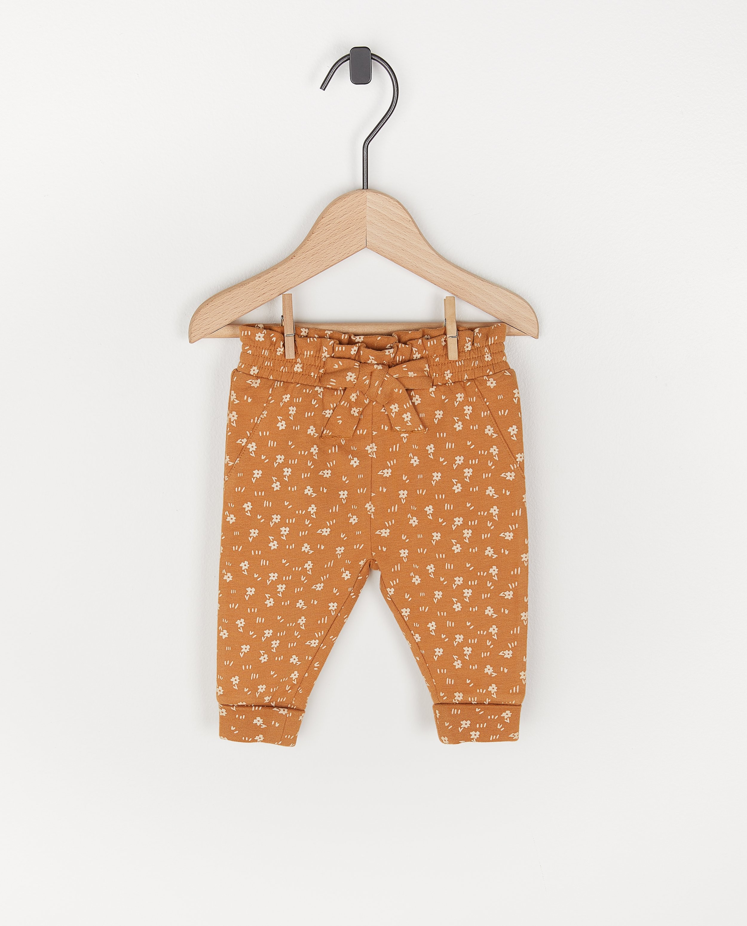 Pantalon en coton bio à imprimé - brun - Newborn 50-68