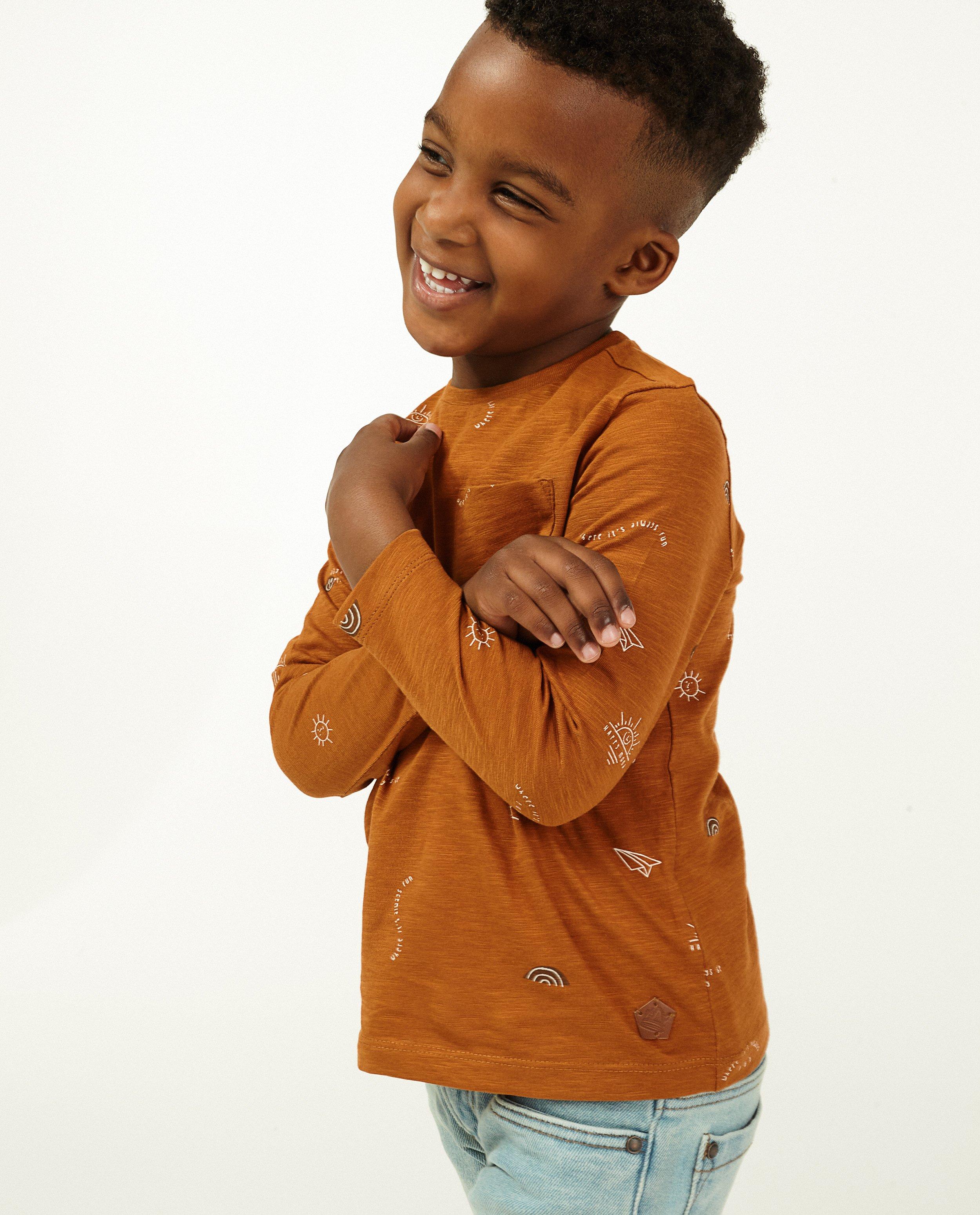 T-shirts - Biokatoenen longsleeve met print Wickie