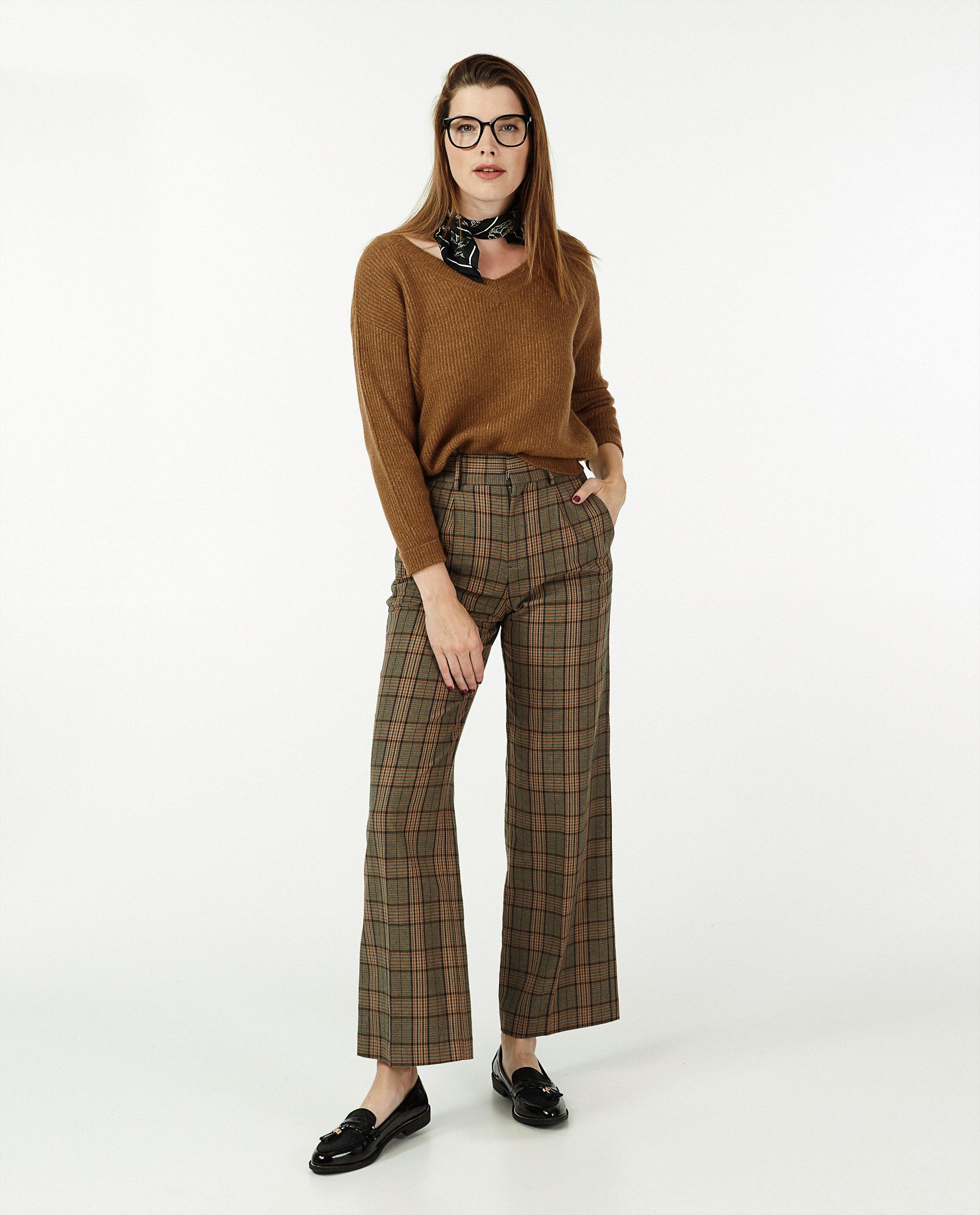 Pulls - Pull brun avec un col en V Sora