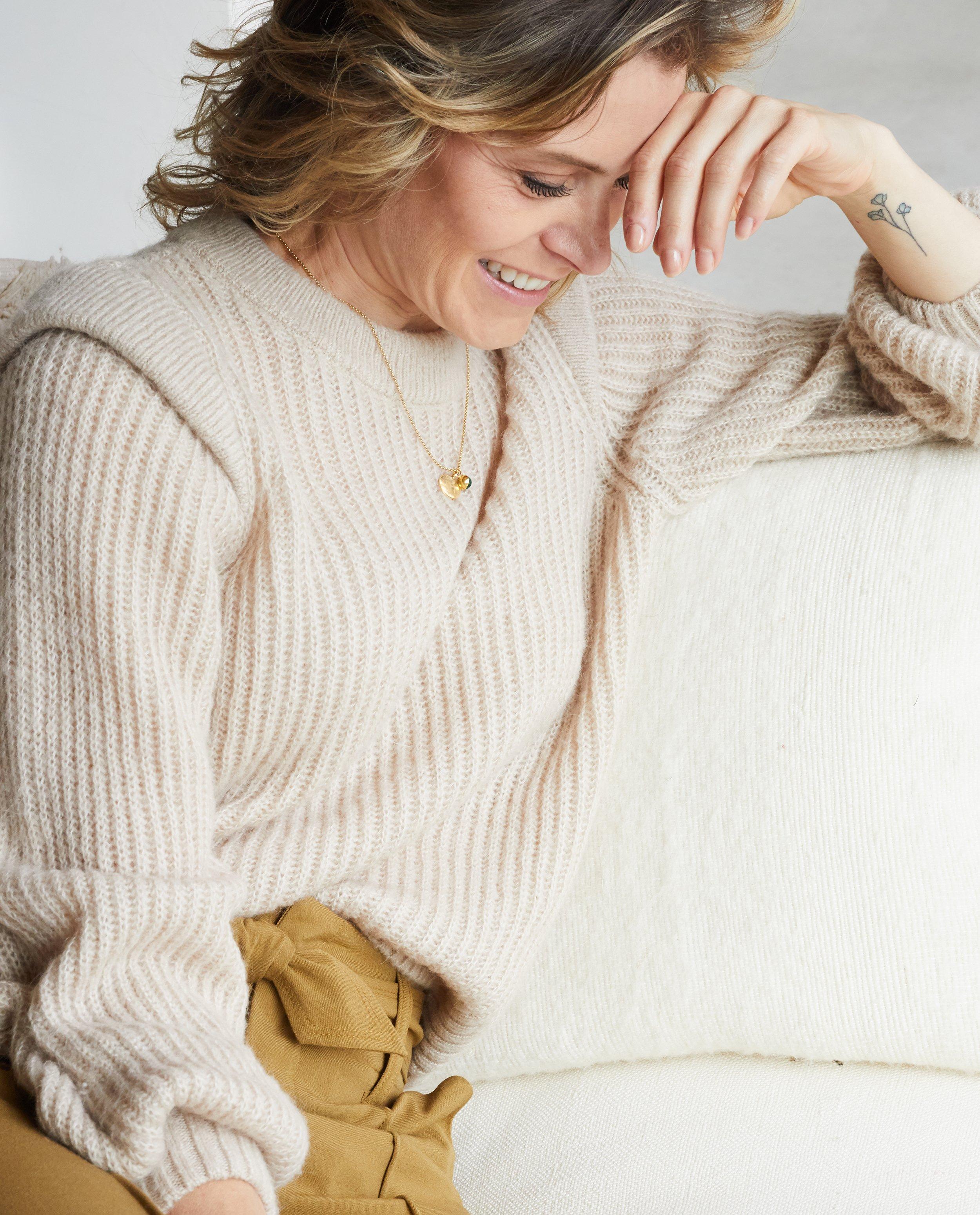 Beige trui van luxebreigoed Dina Tersago - met rib - Dina Tersago
