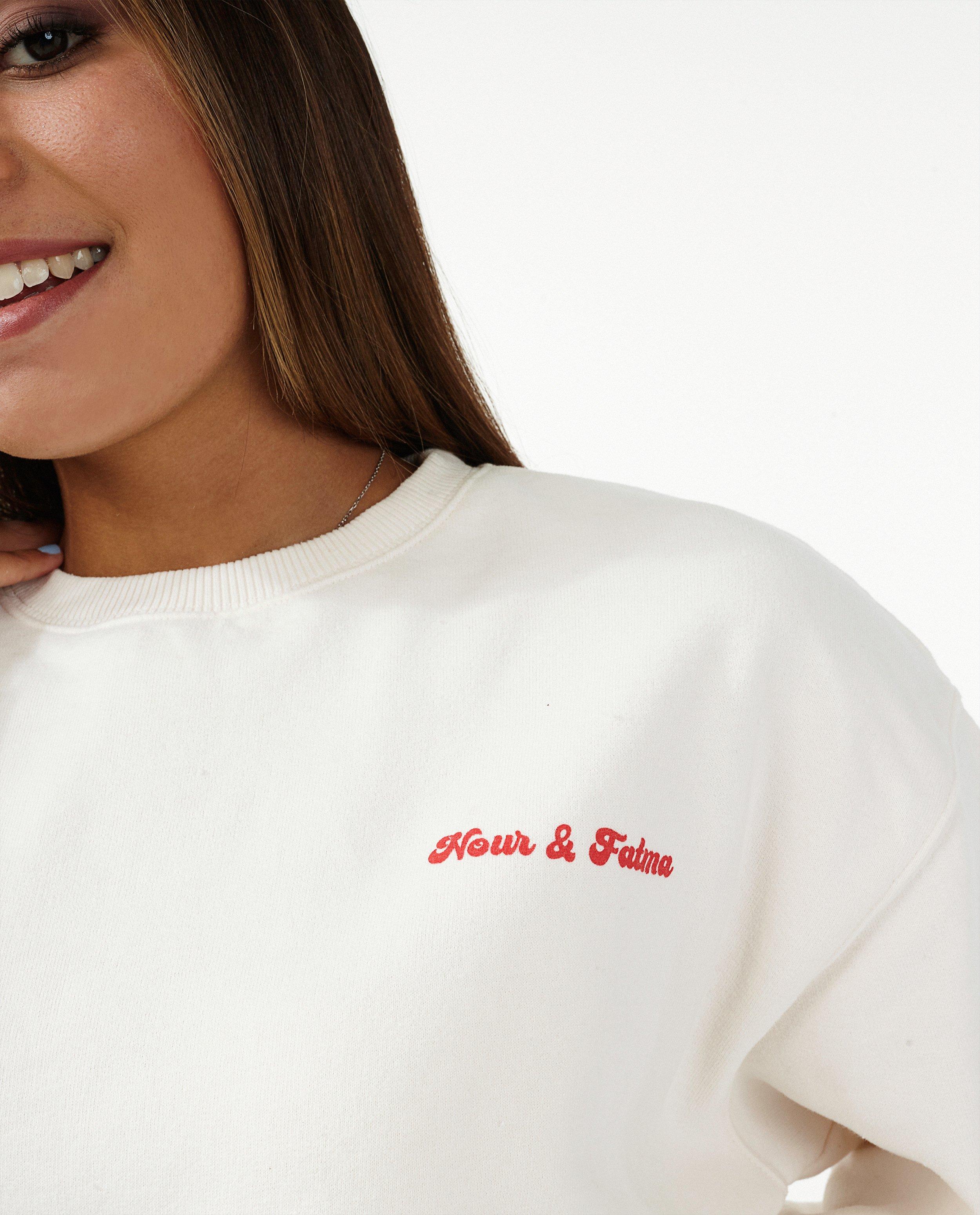 Sweaters - Sweater met opschrift Nour en Fatma